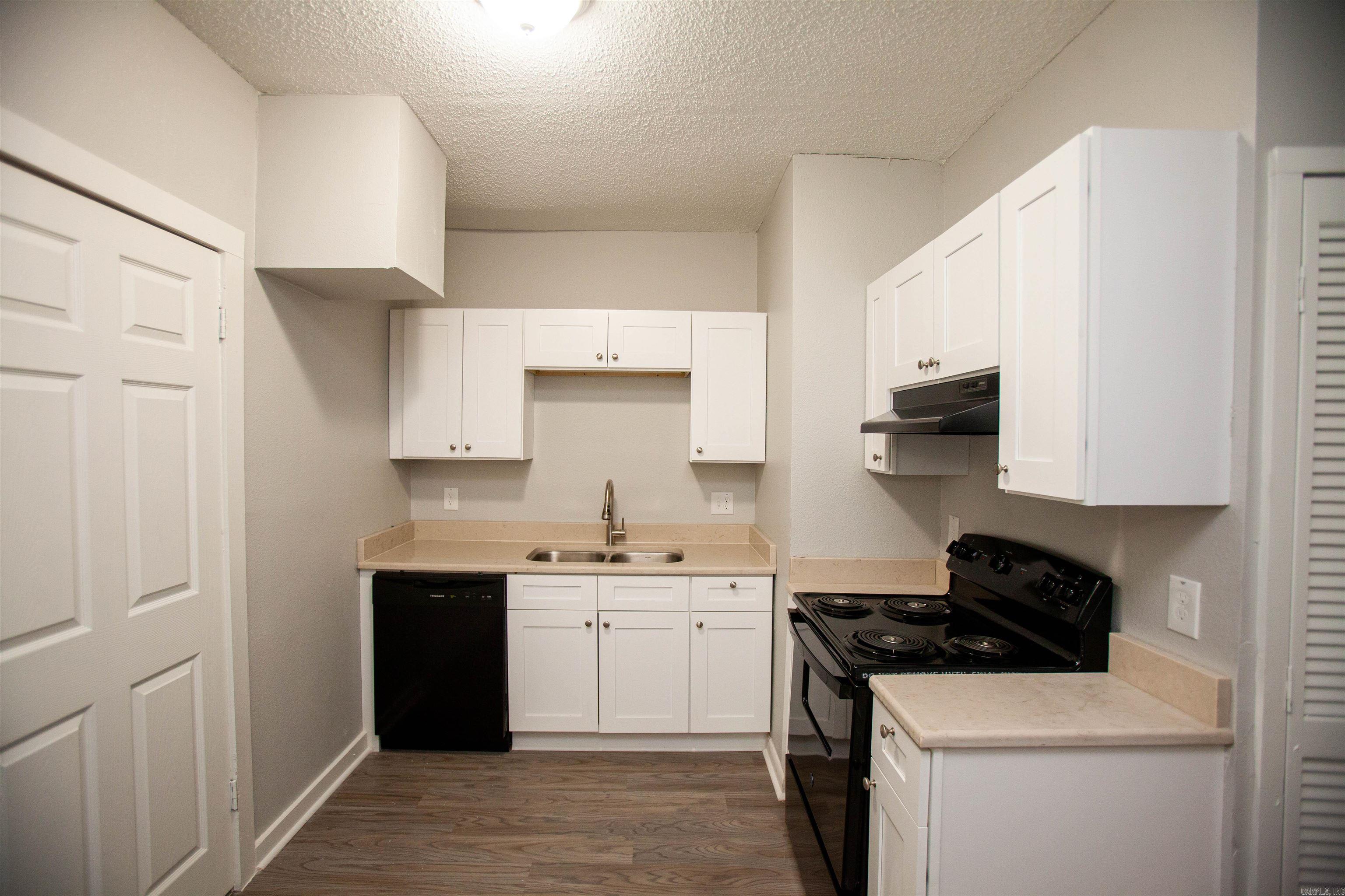 WORTHEN W B - Residential