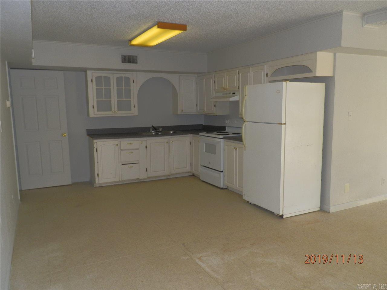 Cardwell 4th - Residential Lease