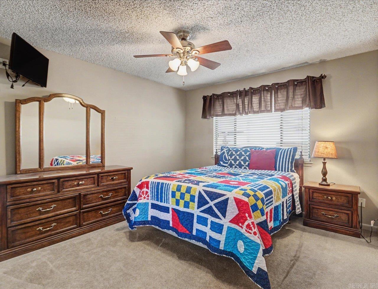 WILLOW COVE CONDOMINIUMS - Residential