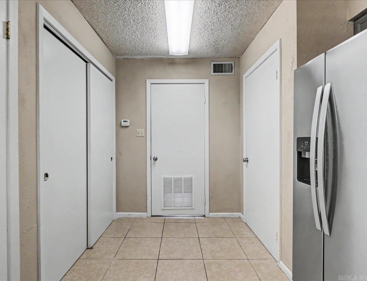 WILLOW COVE CONDOMINIUMS - Residential