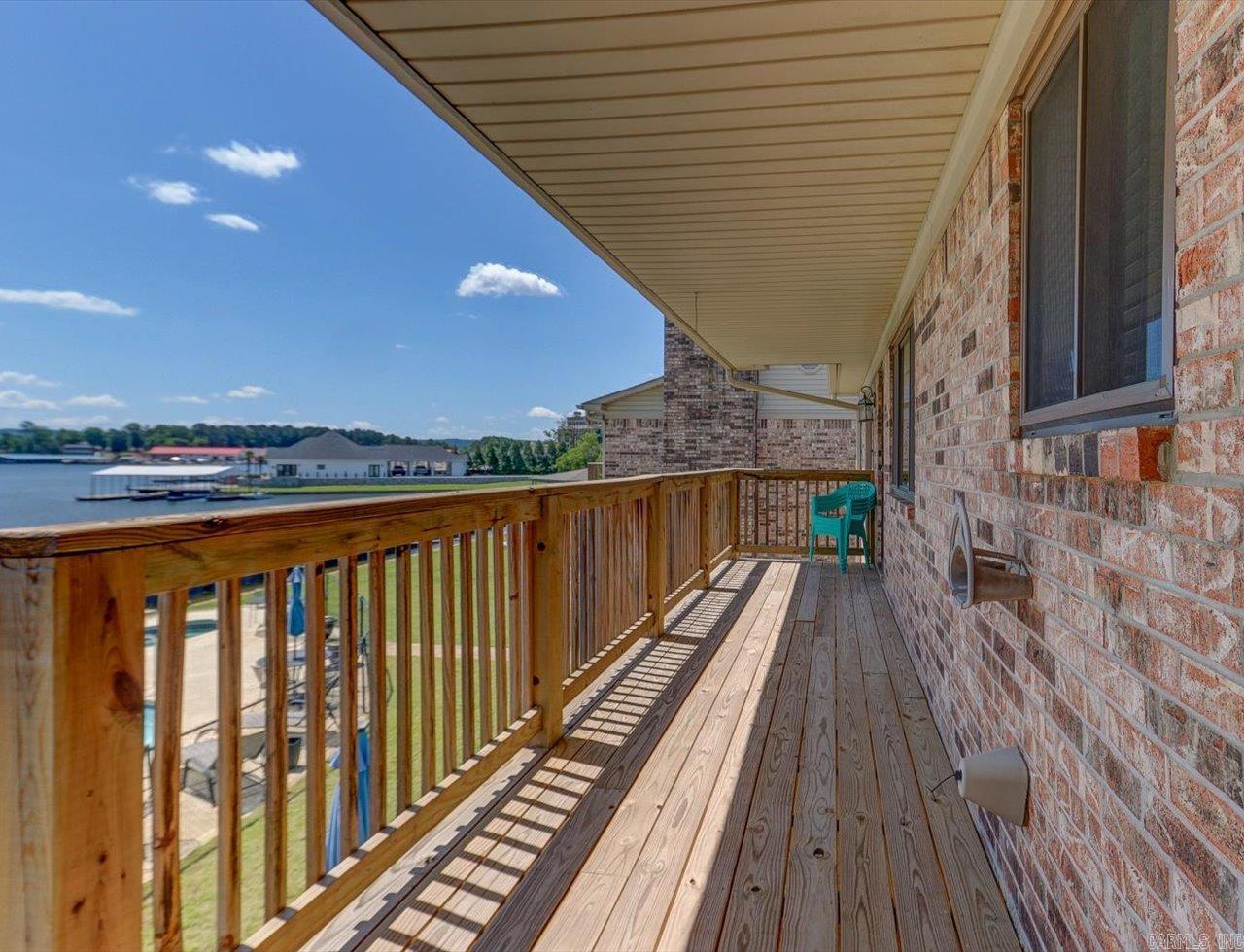 WILLOW COVE CONDOMINIUMS - Residential