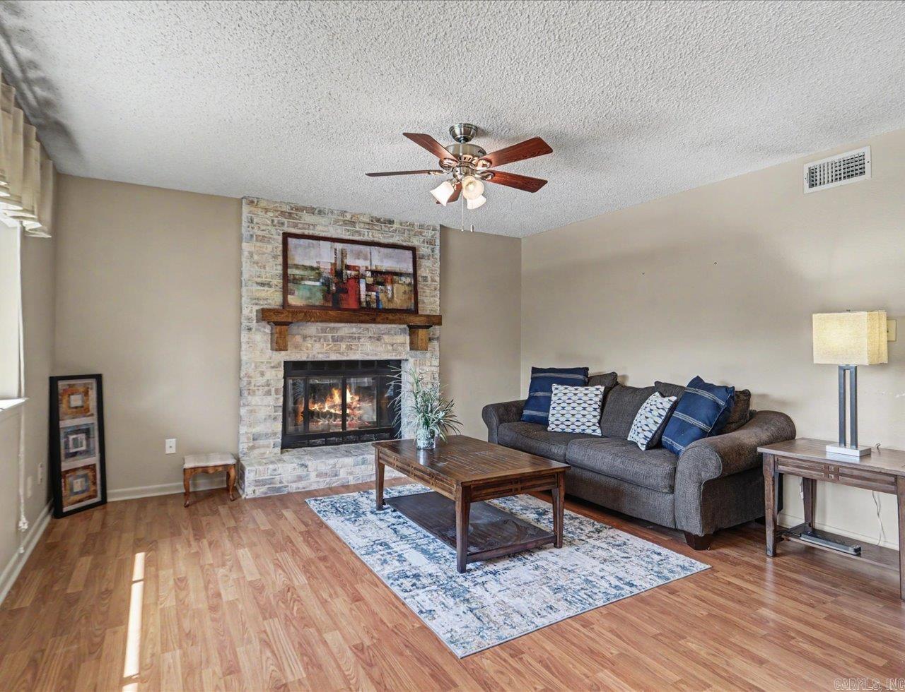 WILLOW COVE CONDOMINIUMS - Residential