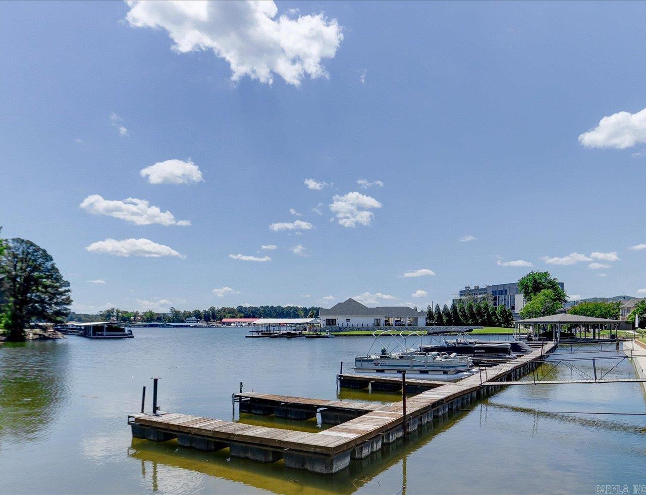 WILLOW COVE CONDOMINIUMS - Residential