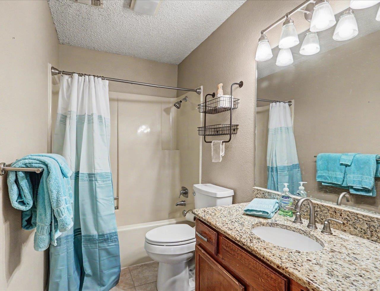WILLOW COVE CONDOMINIUMS - Residential