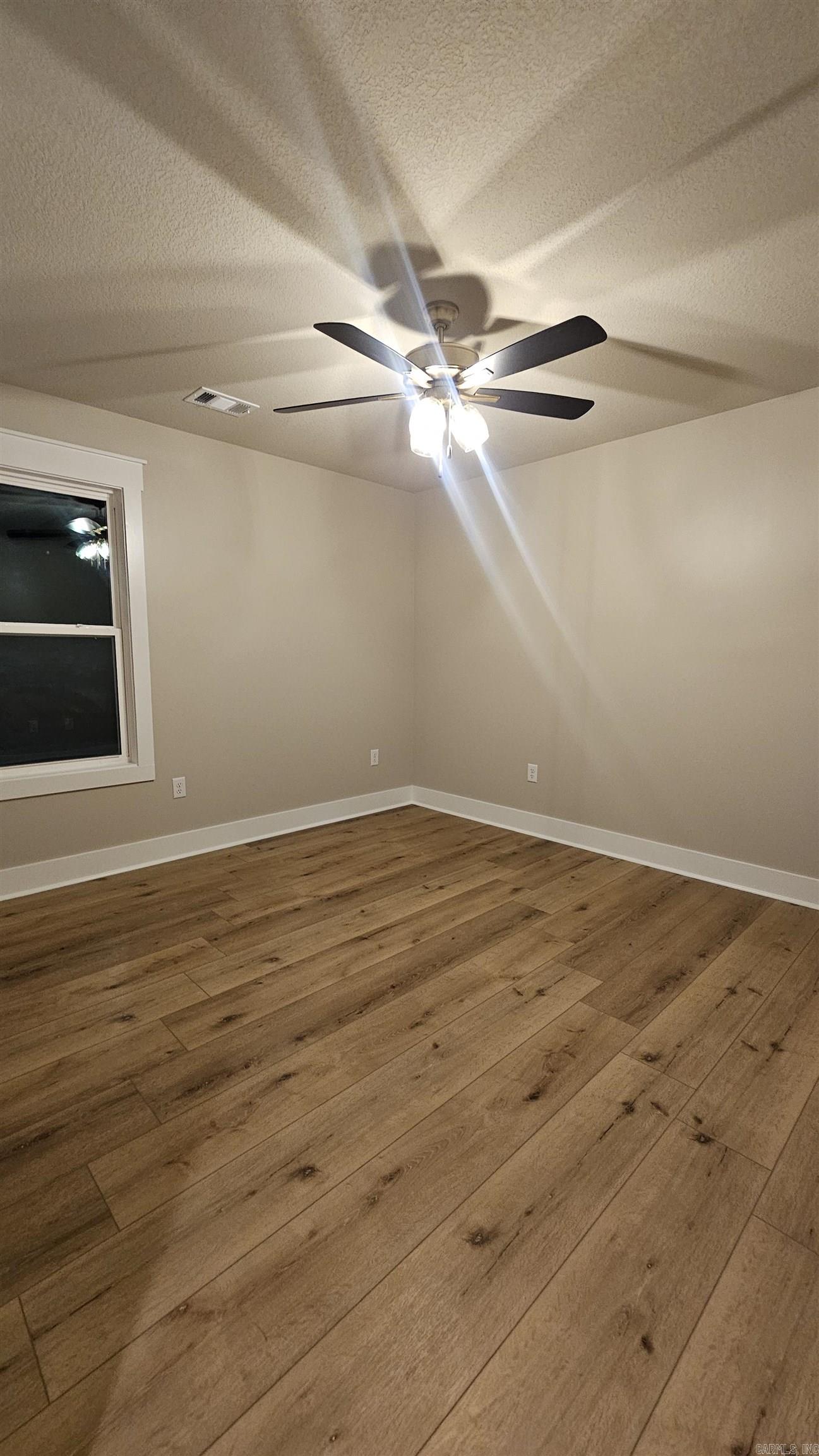 SIERRA HILLS - Residential