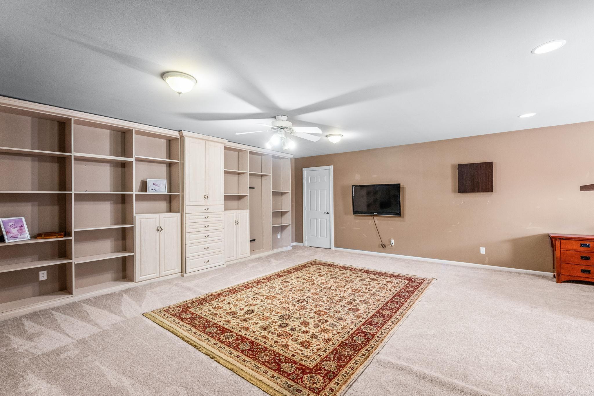 Shady Grove - Residential