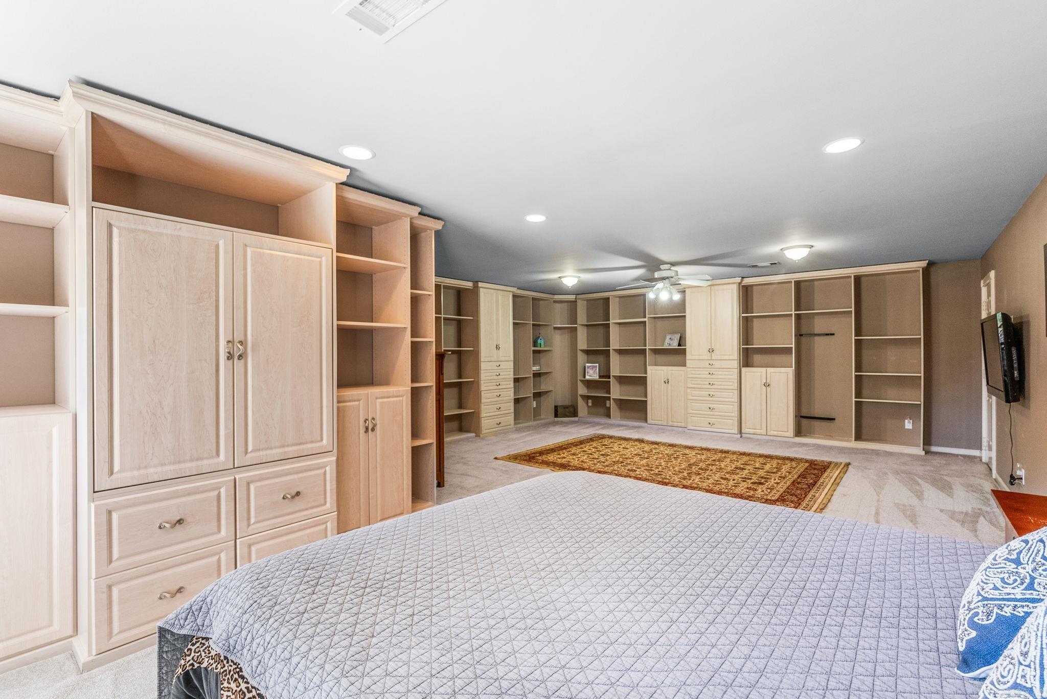 Shady Grove - Residential