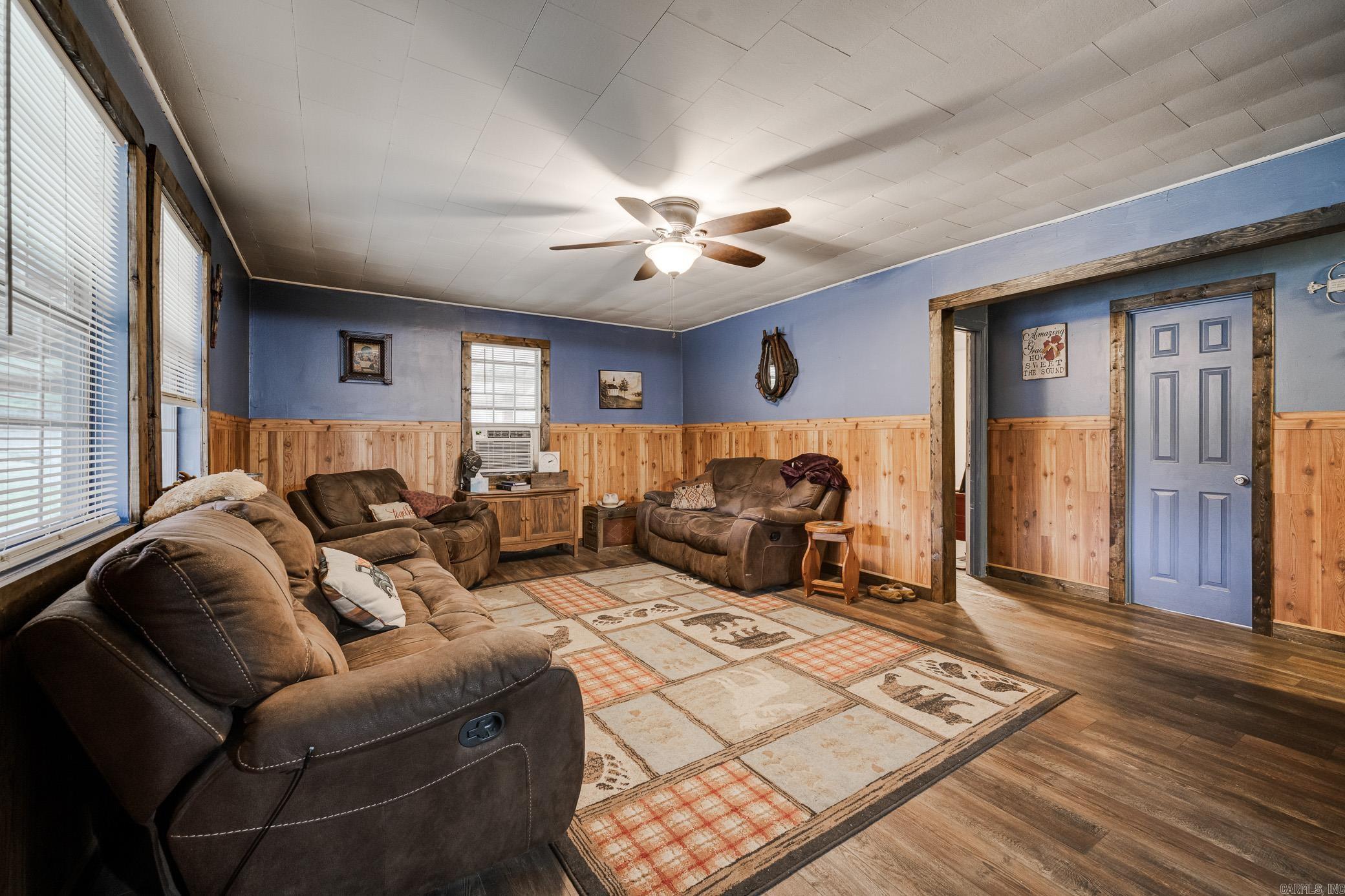 Metes & Bounds - Residential