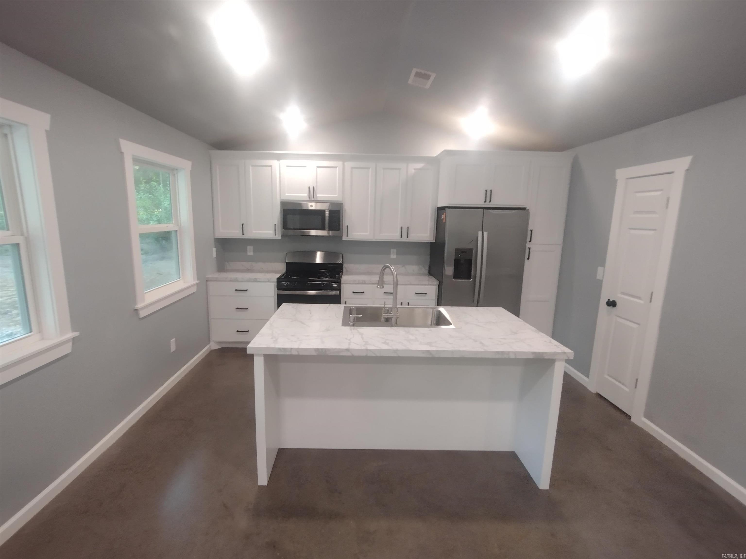 WHITEWATER - Residential