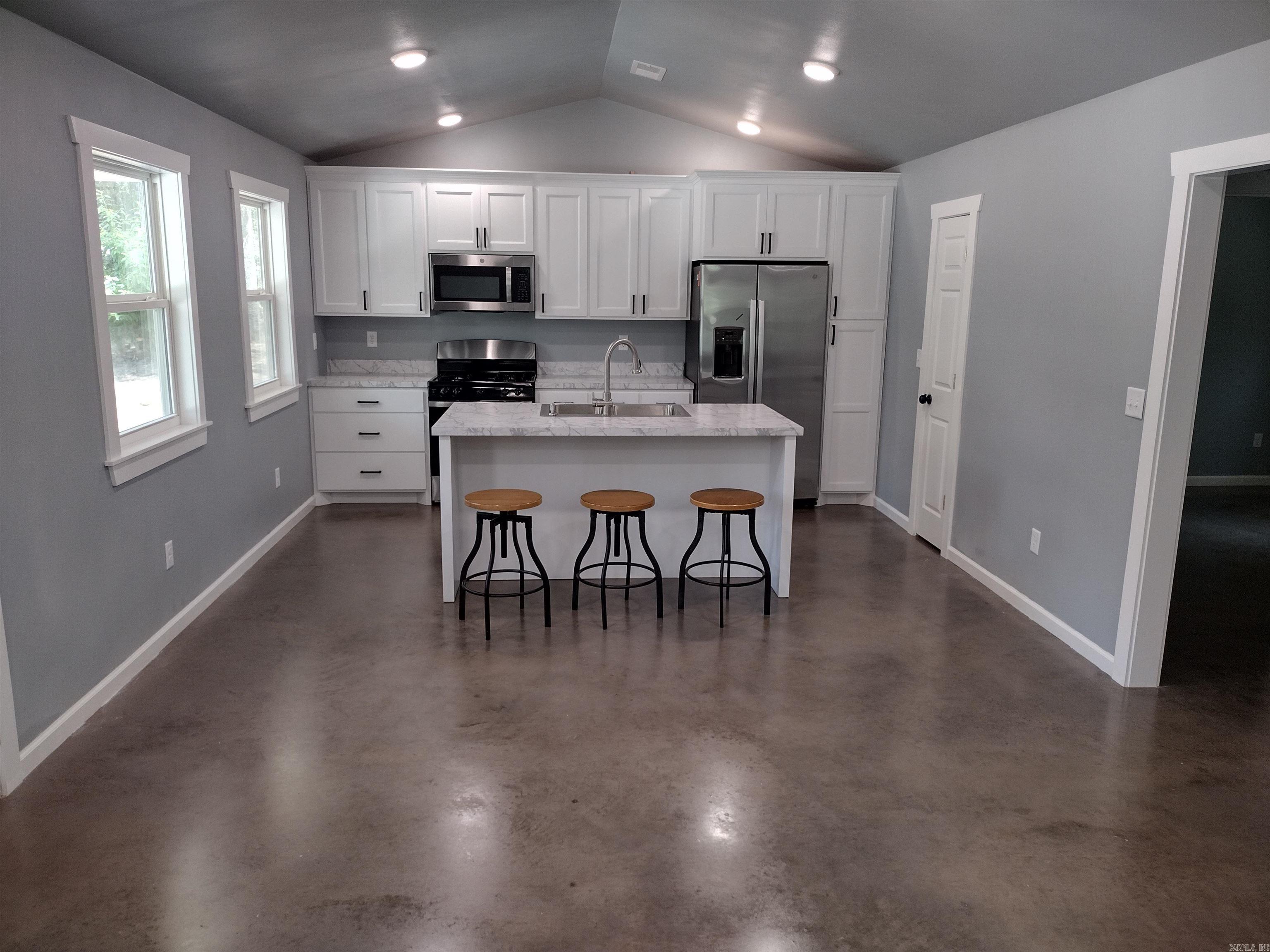 WHITEWATER - Residential