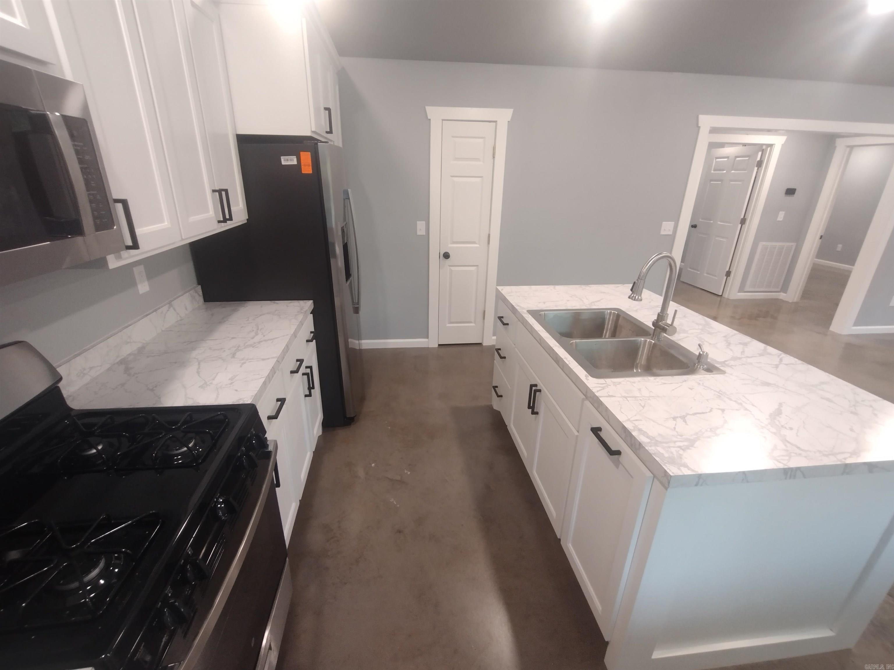 WHITEWATER - Residential