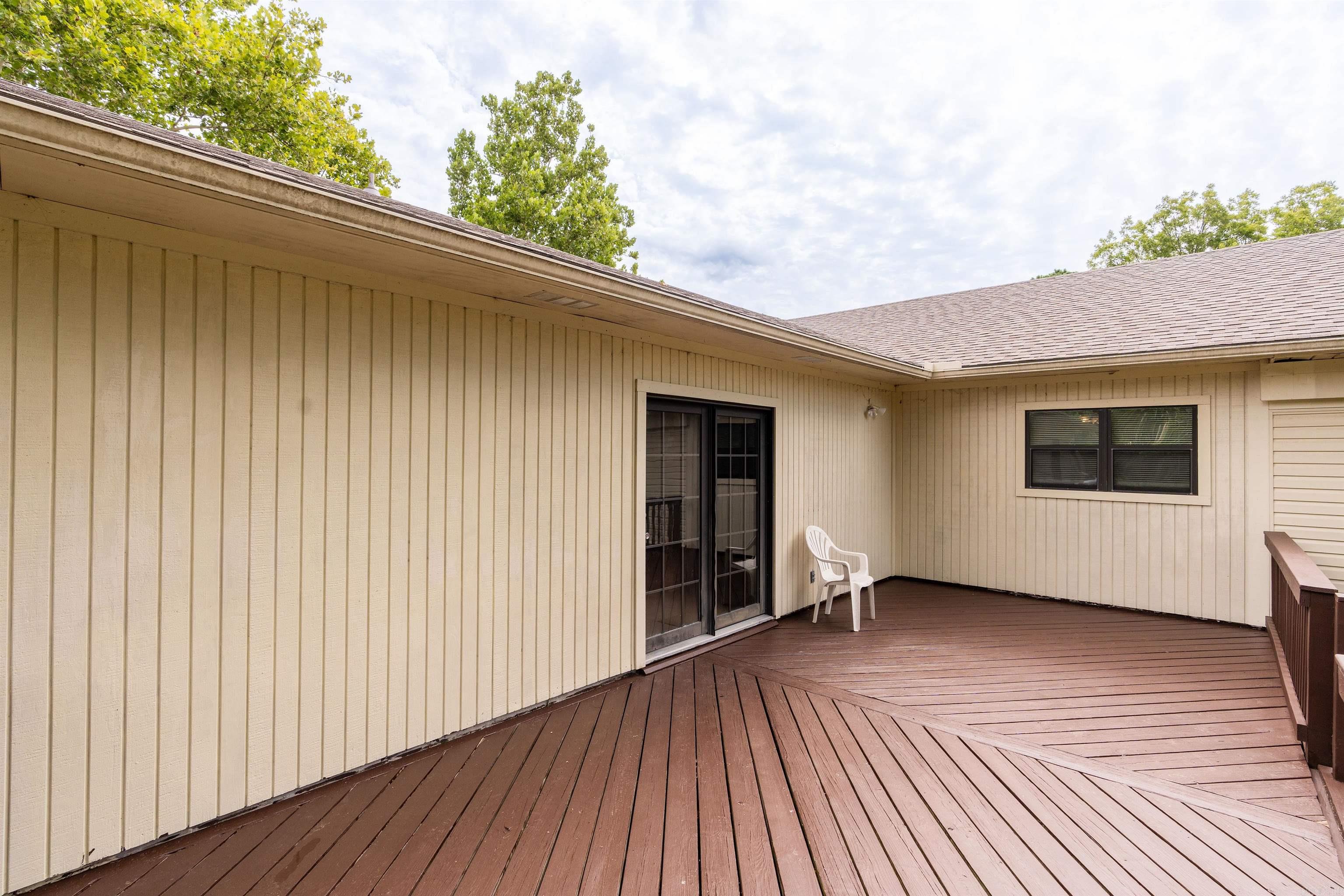 LAKESHORE HEIGHTS - Residential