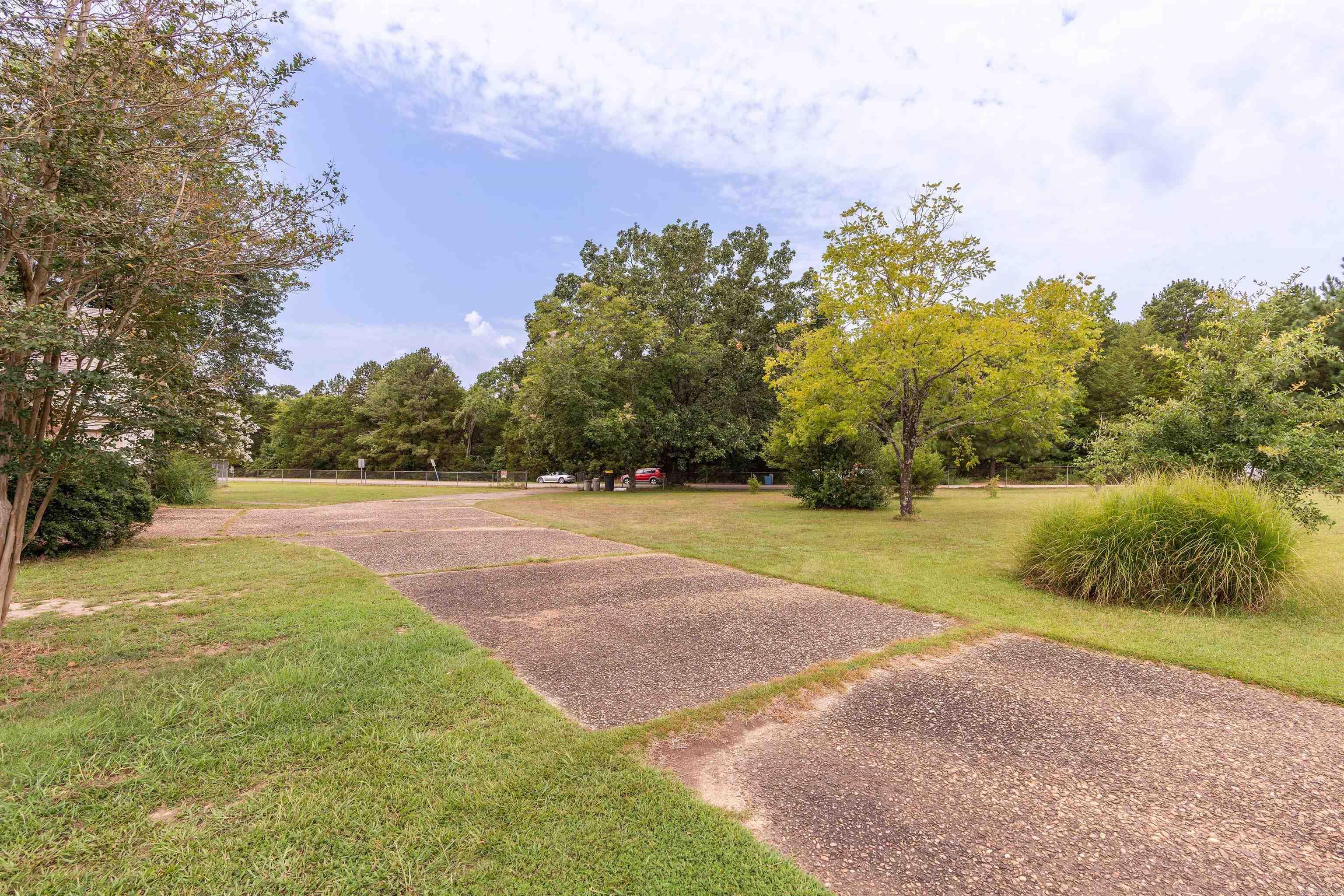 LAKESHORE HEIGHTS - Residential