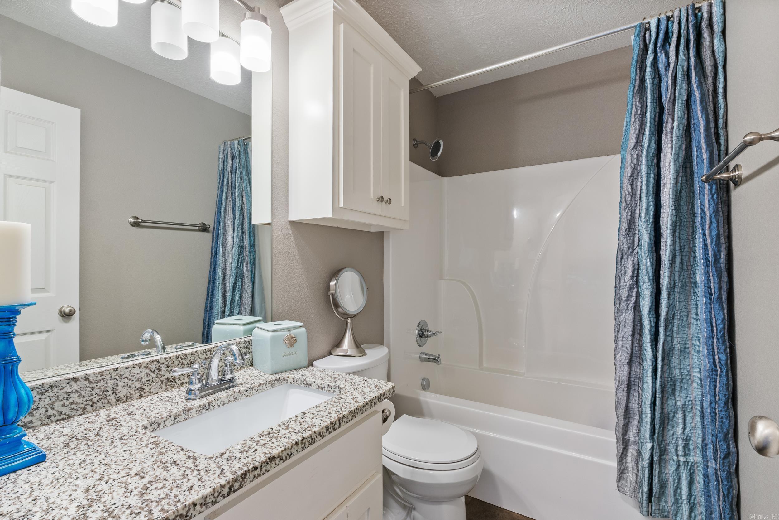 JEWELS ESTATES - Residential