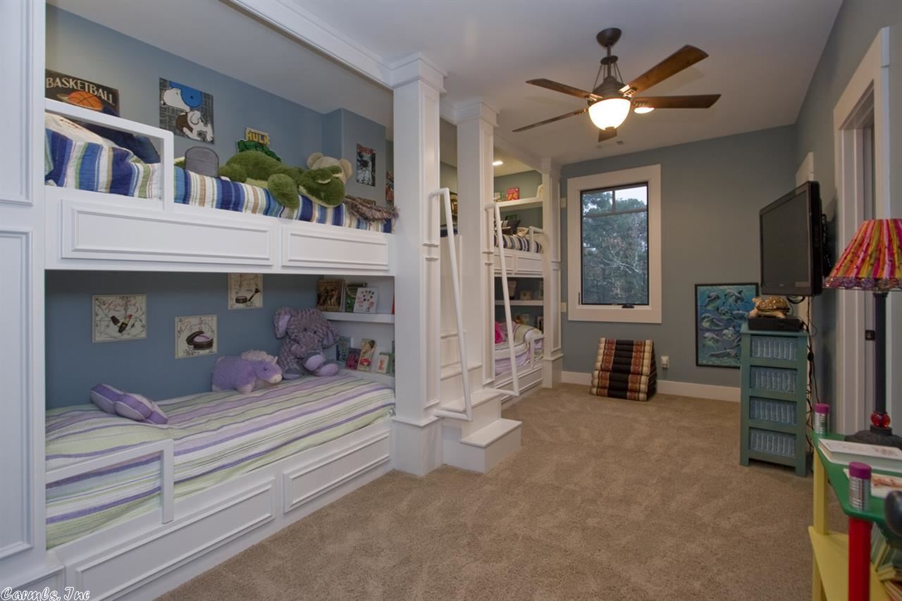 CHENAL DOWNS - Residential