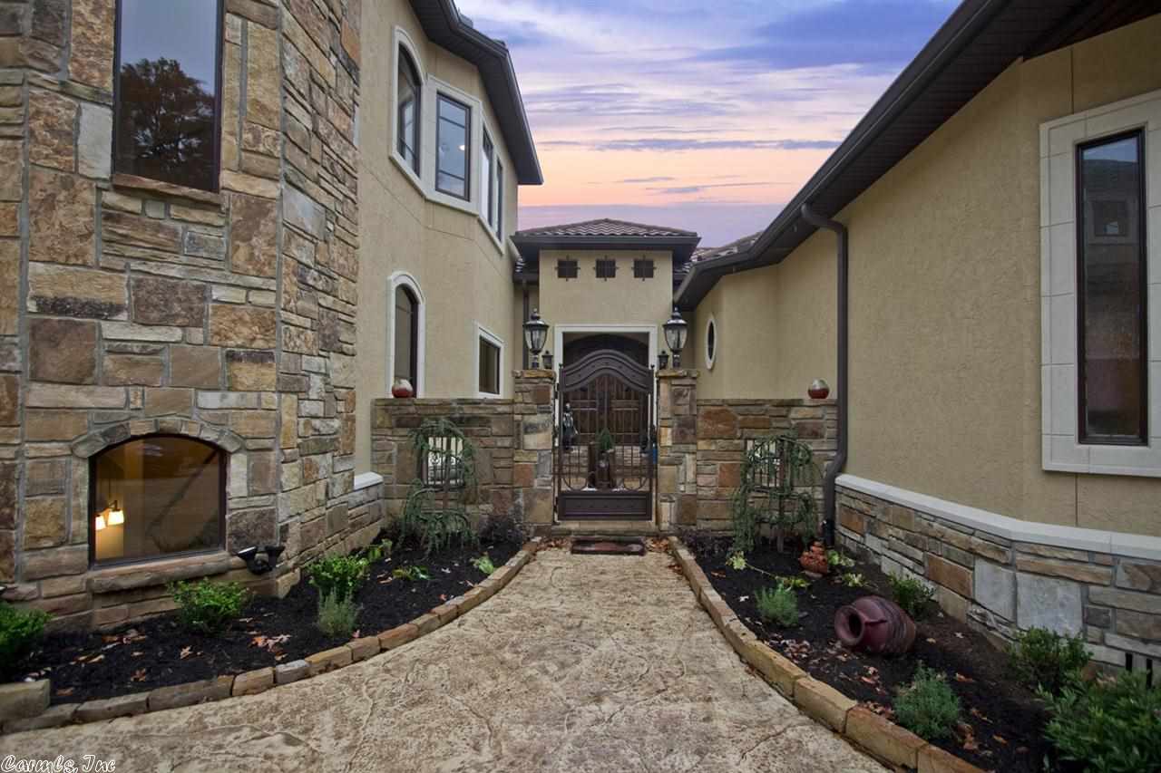 CHENAL DOWNS - Residential