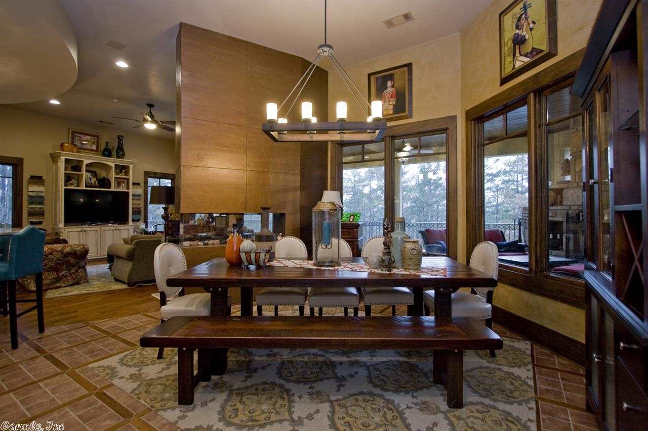 CHENAL DOWNS - Residential