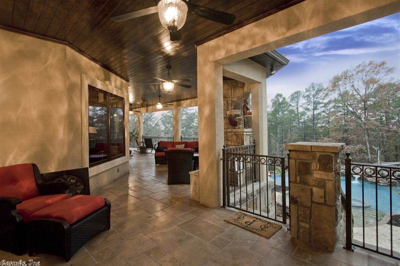 CHENAL DOWNS - Residential