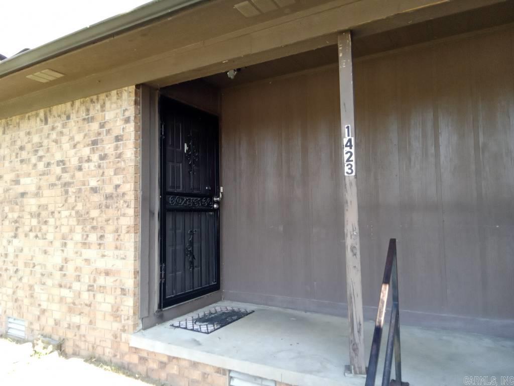 Great Investment opportunity with fully occupied duplex