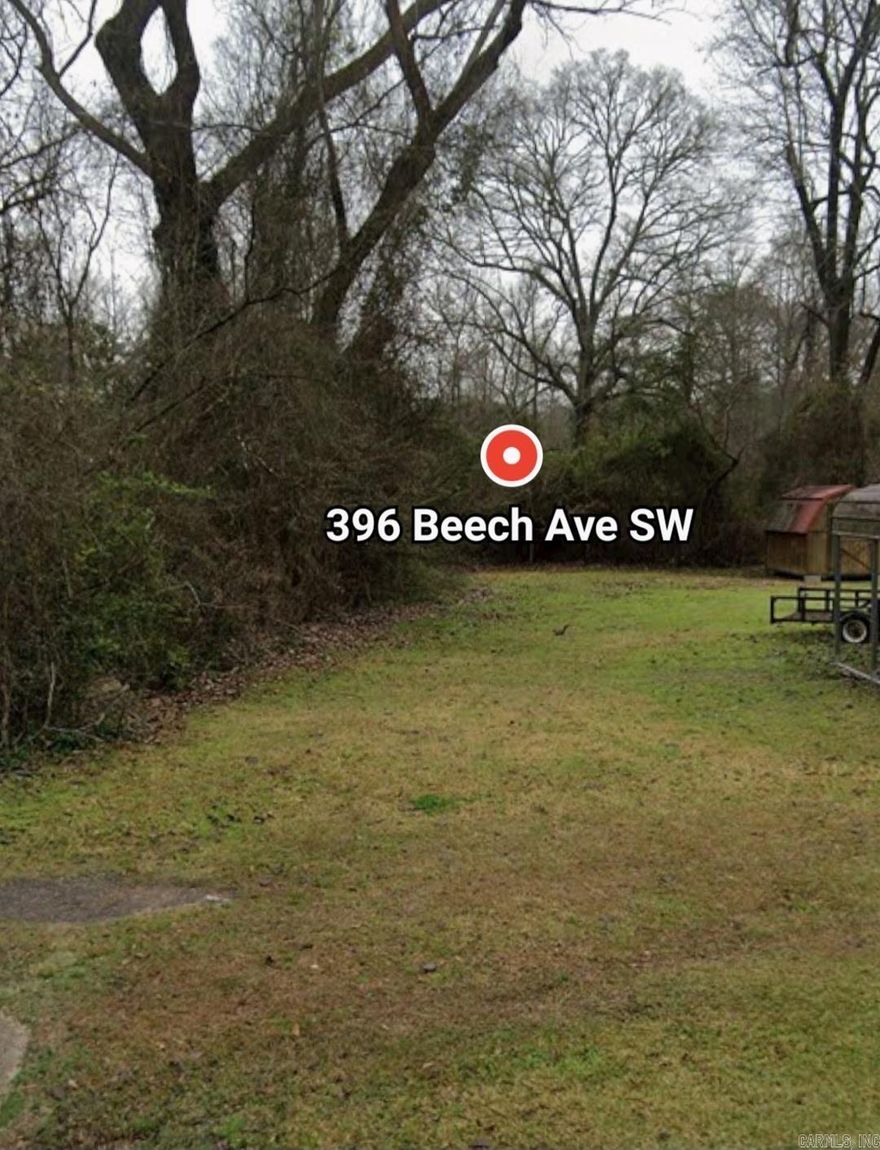This is a .13 (+/-) acre lot that is cleared and ready to place a new home or small manufactured home. It is only minutes from local amenities. Property conveys a Limited Warranty Deed. Call or text for more information.