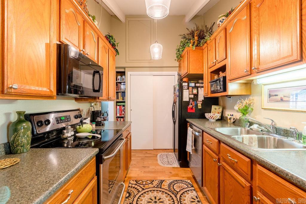 MOORE & CASE ADDITION - Residential