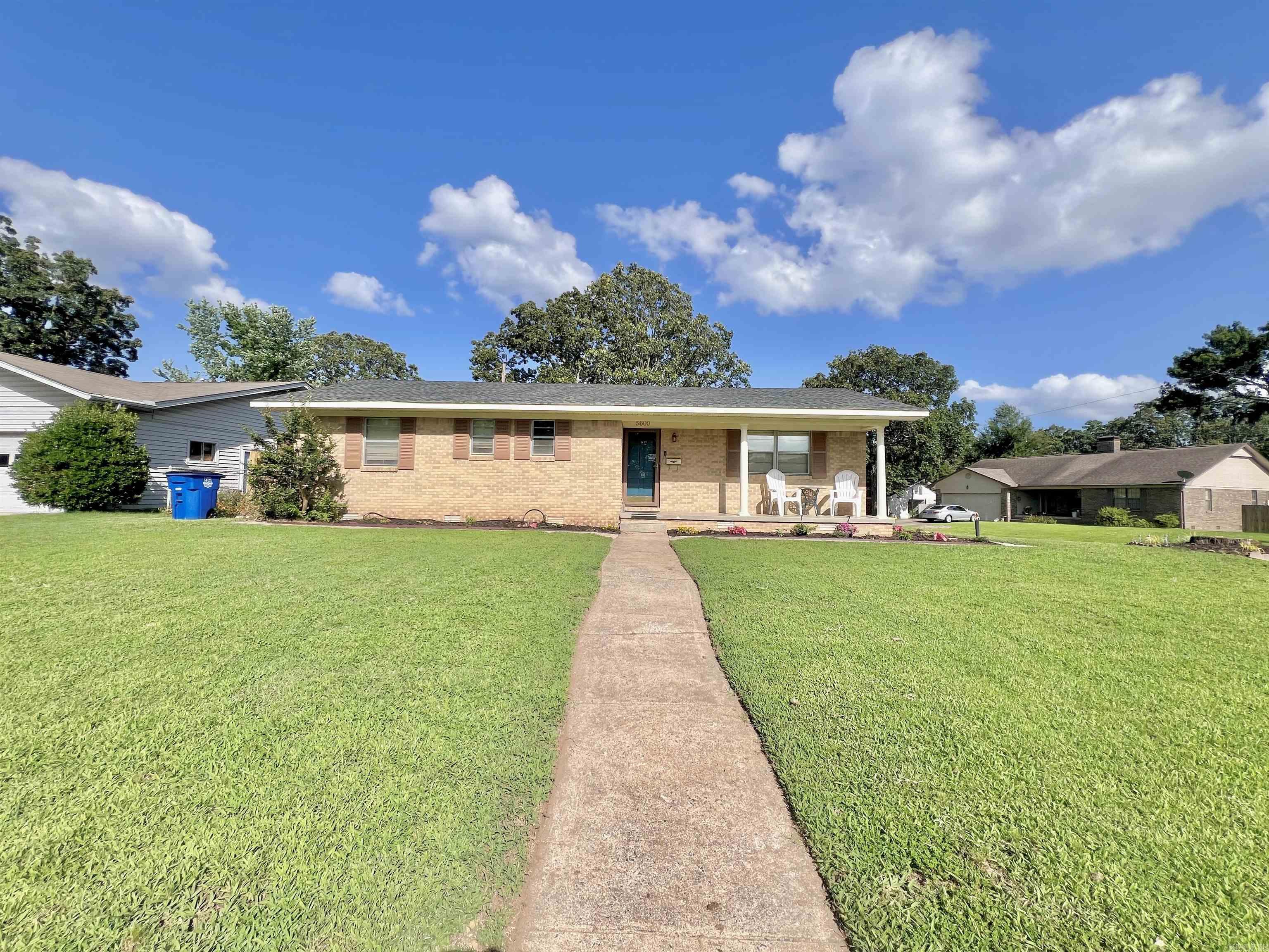 PIKE VIEW - Residential