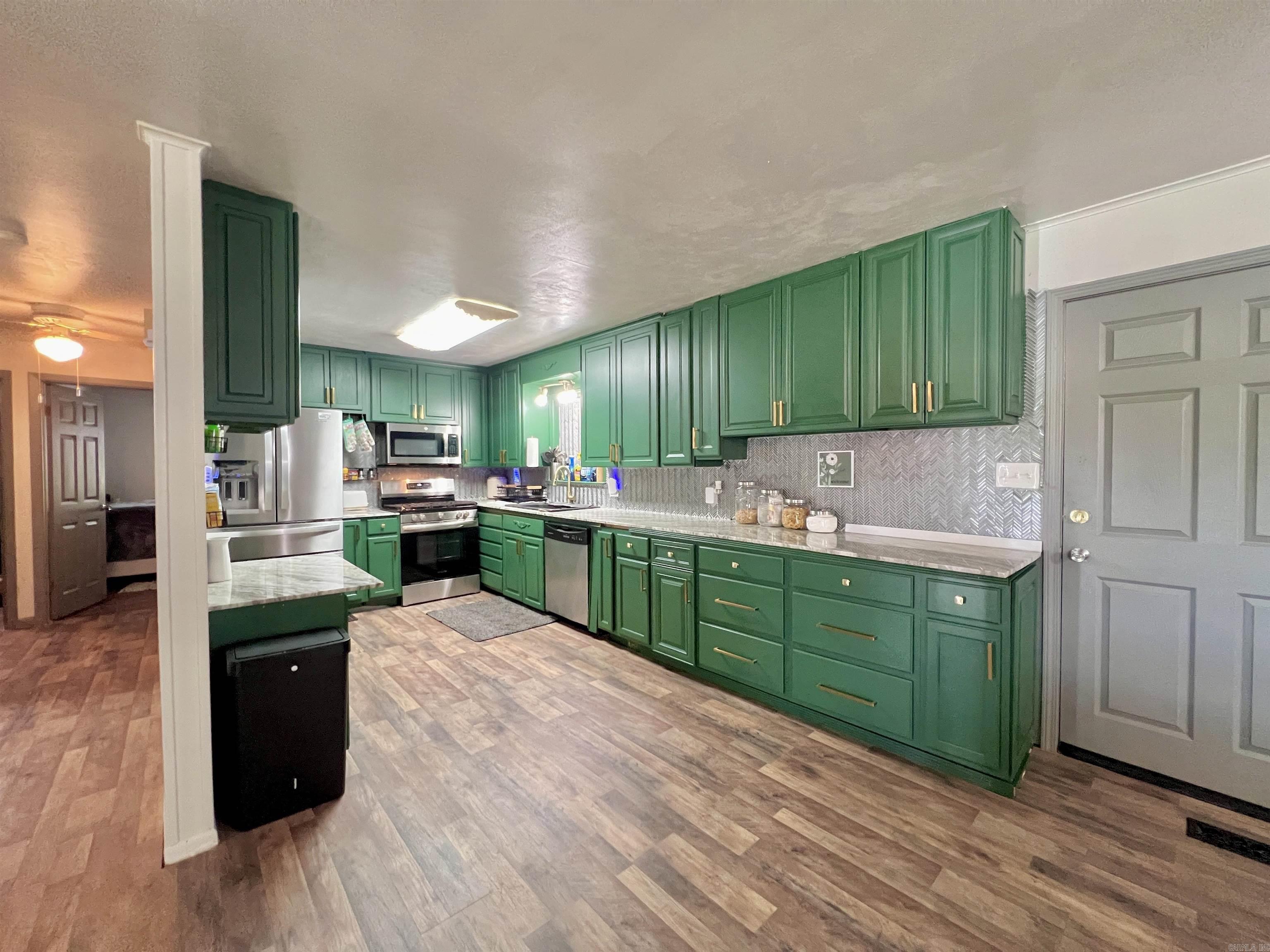 PIKE VIEW - Residential