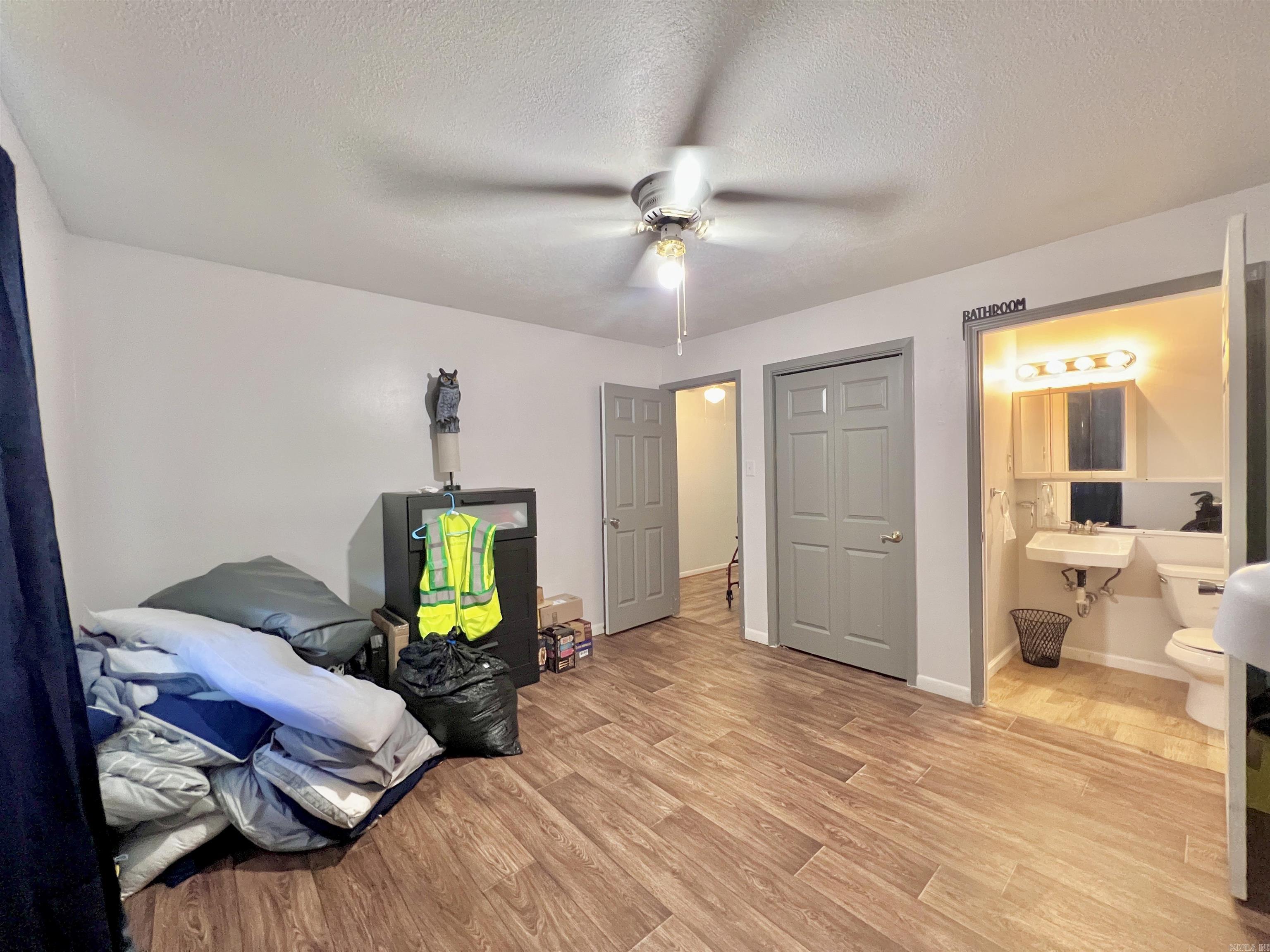 PIKE VIEW - Residential