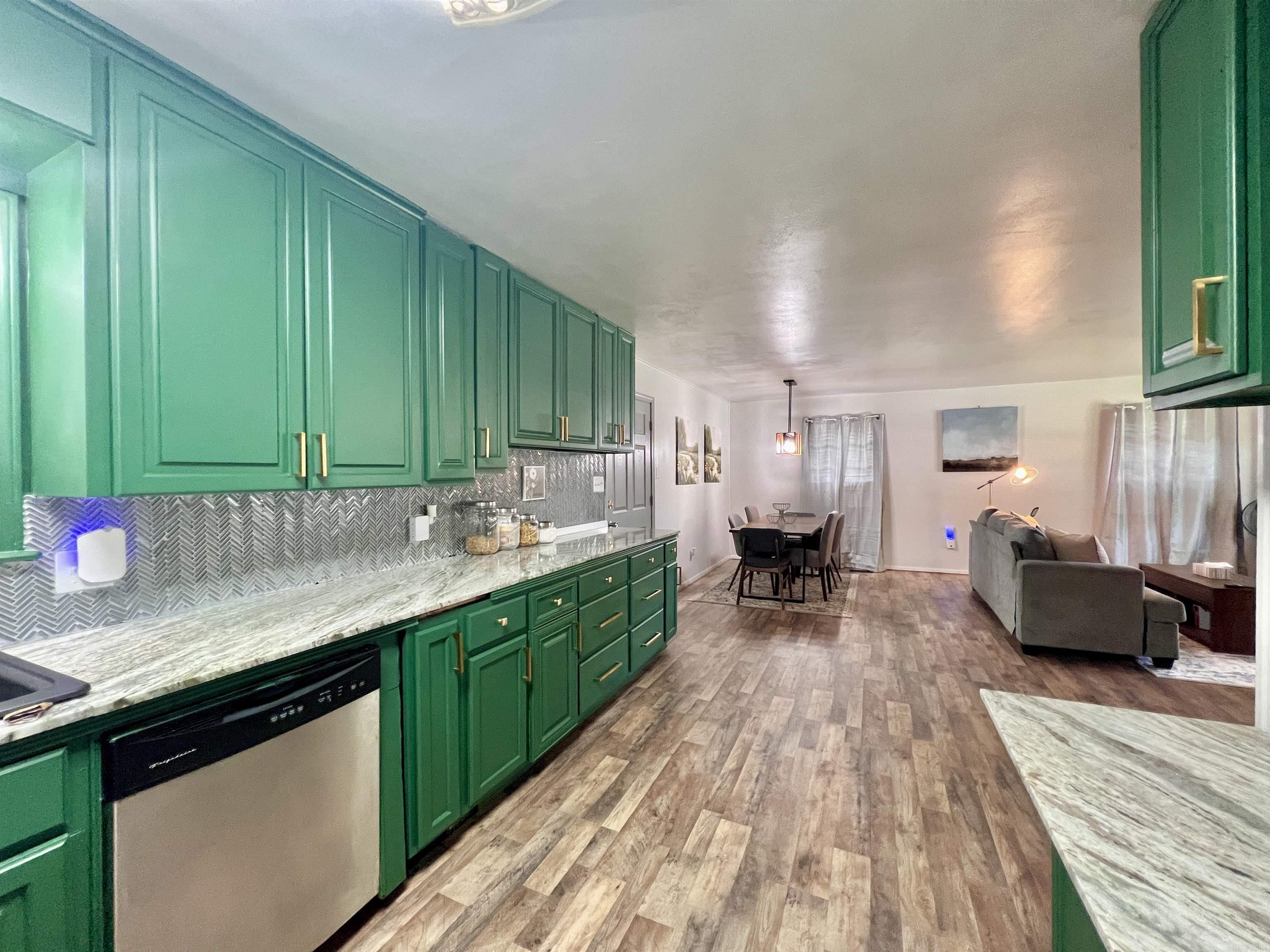 PIKE VIEW - Residential