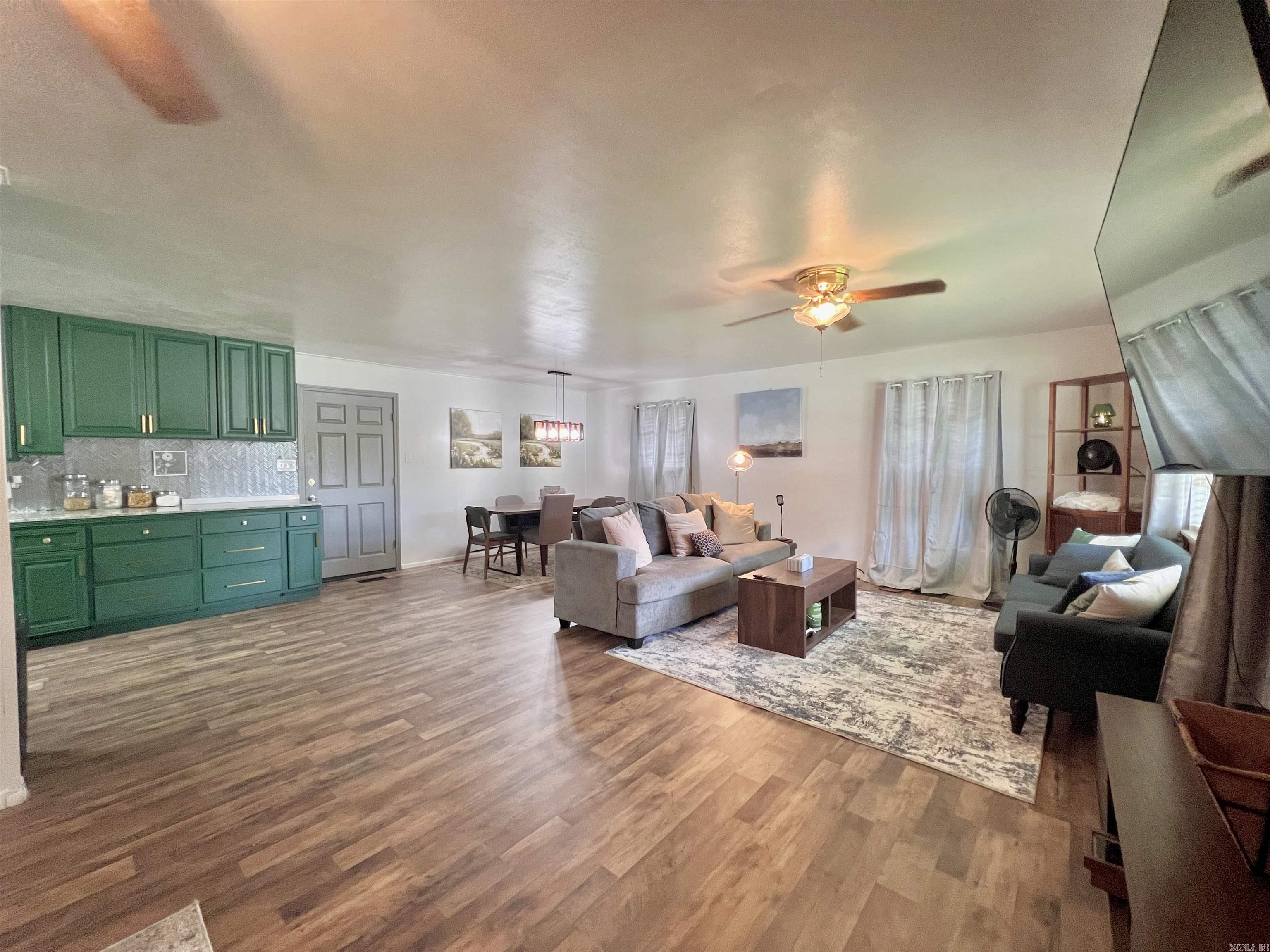 PIKE VIEW - Residential