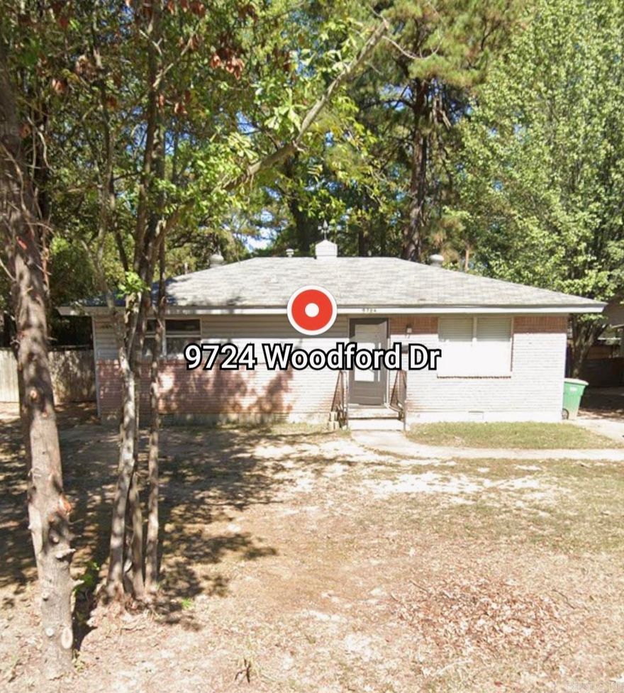 Nice remodeled 2 Bedroom home Close to shopping  Nice Hardwoods