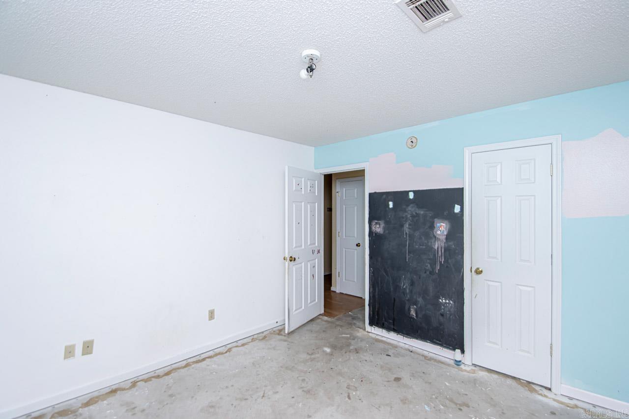 SHANNON HILLS s - Residential