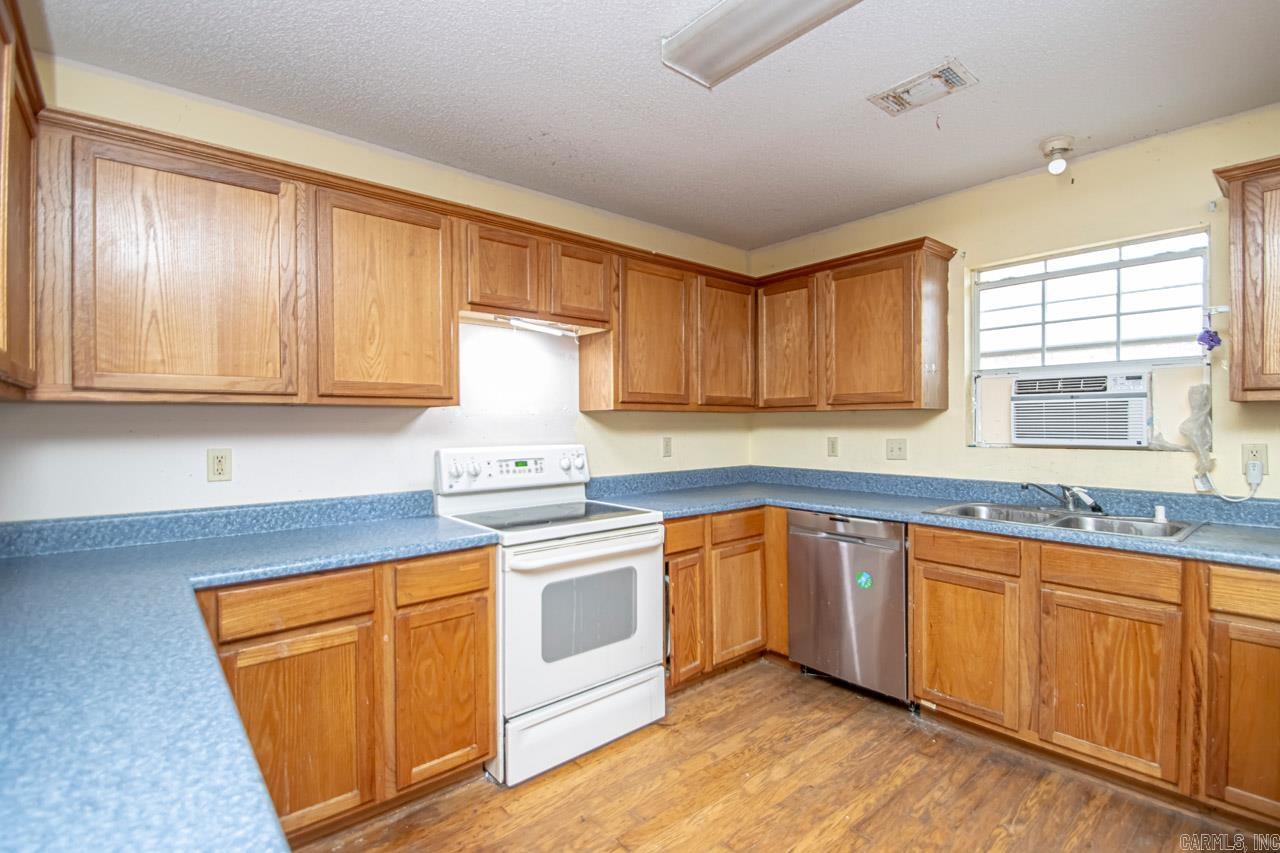 SHANNON HILLS s - Residential