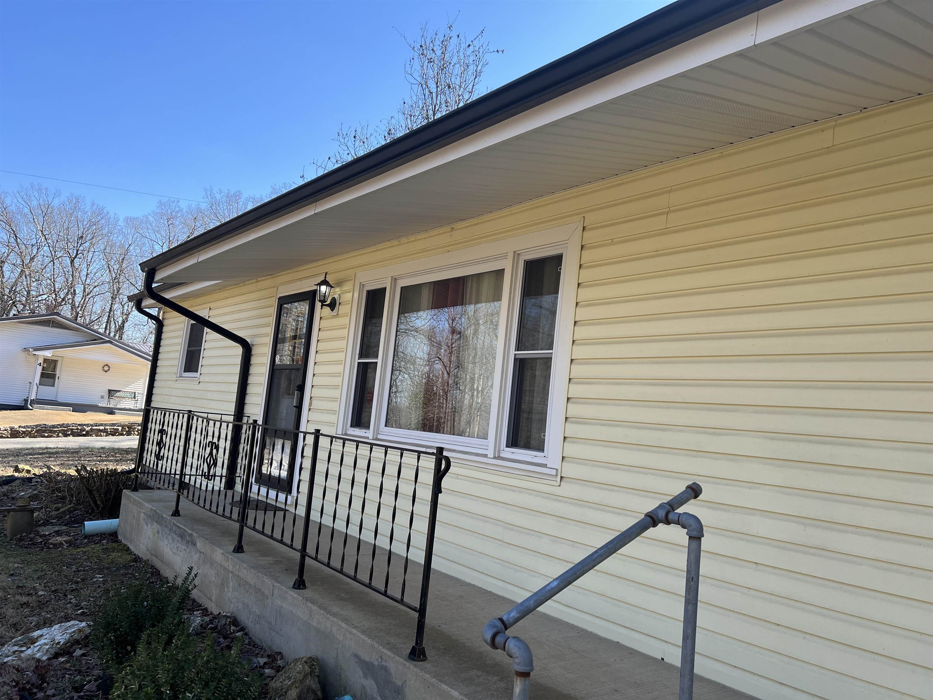 LAKE FORREST ADDN - Residential