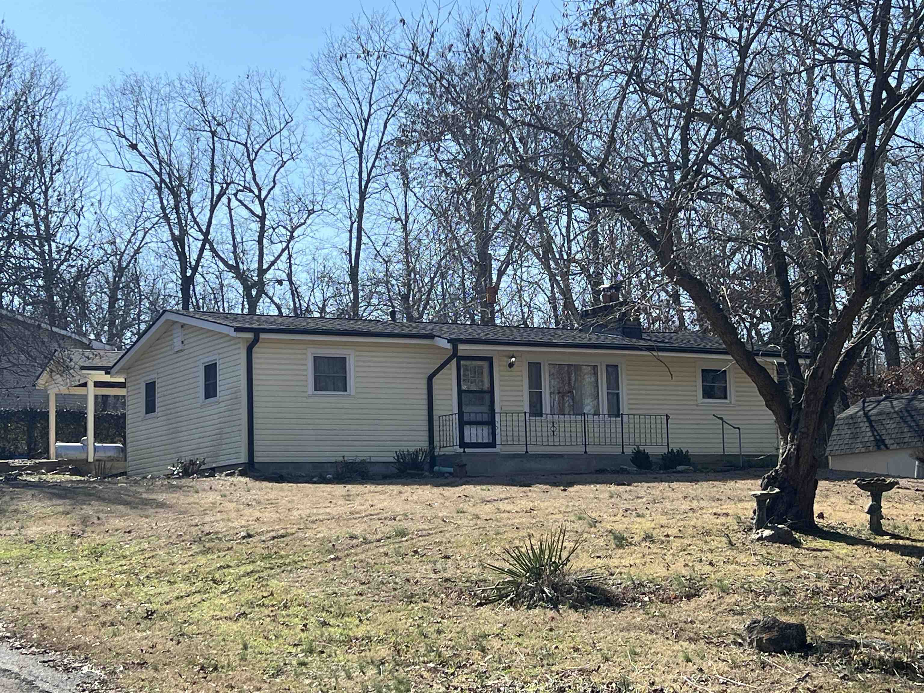 LAKE FORREST ADDN - Residential