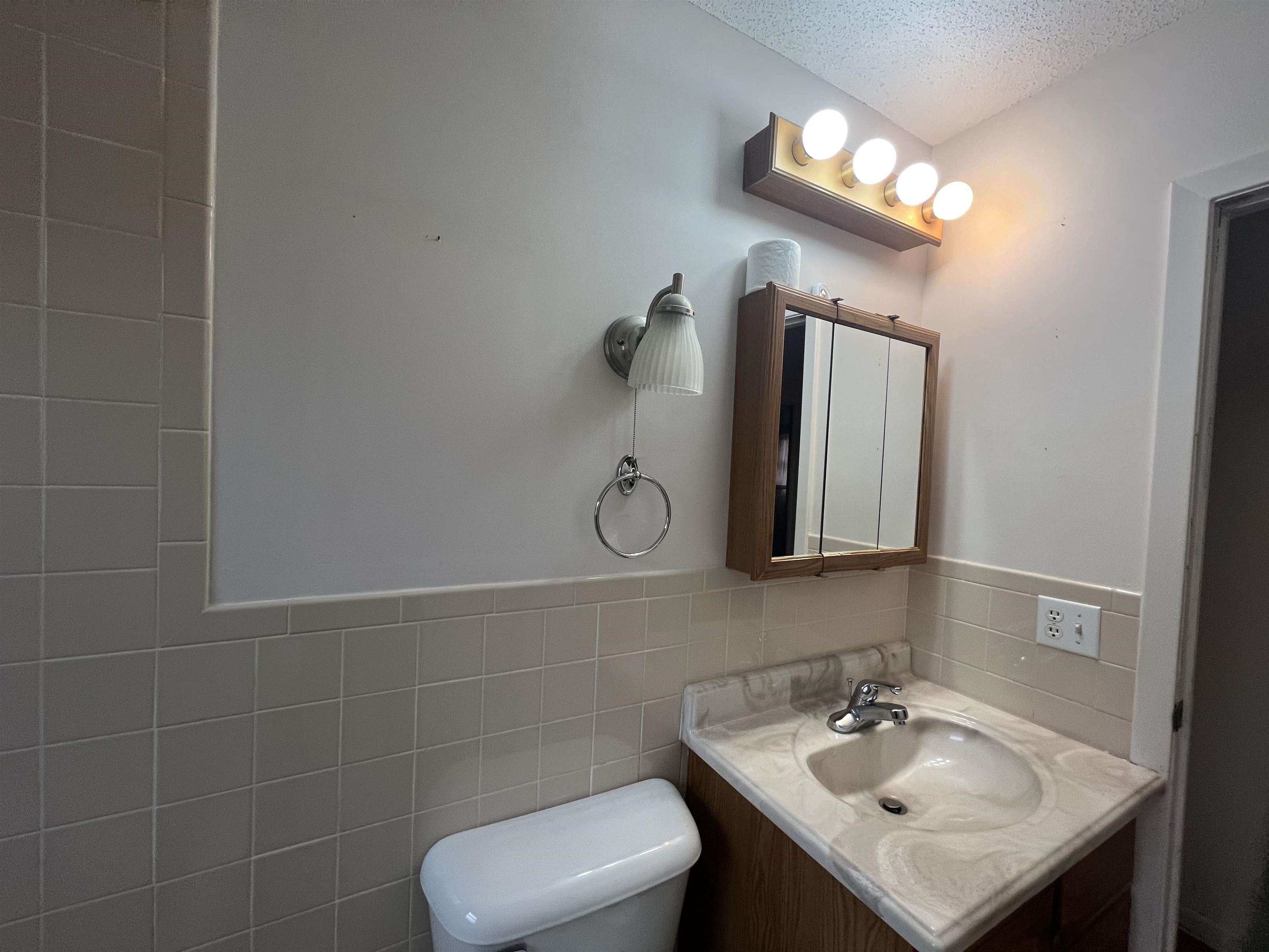 LAKE FORREST ADDN - Residential
