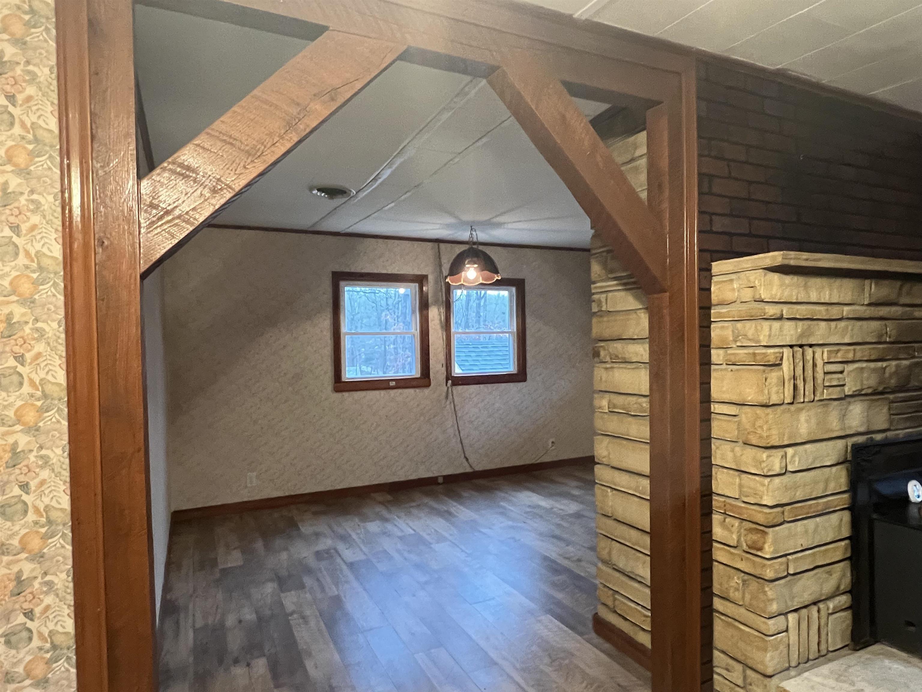 LAKE FORREST ADDN - Residential