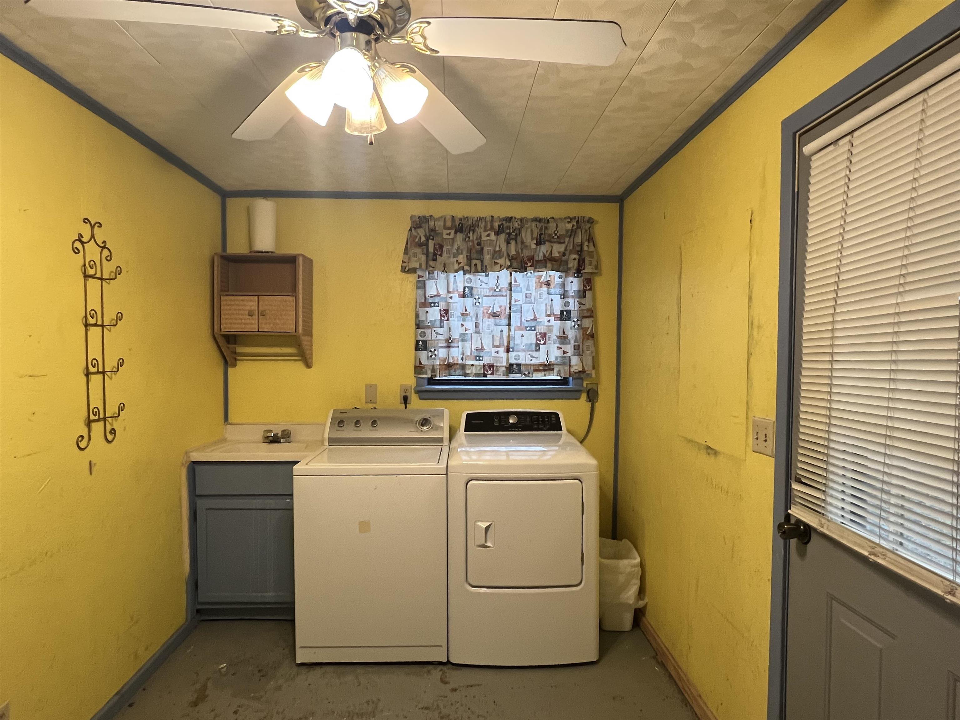 LAKE FORREST ADDN - Residential
