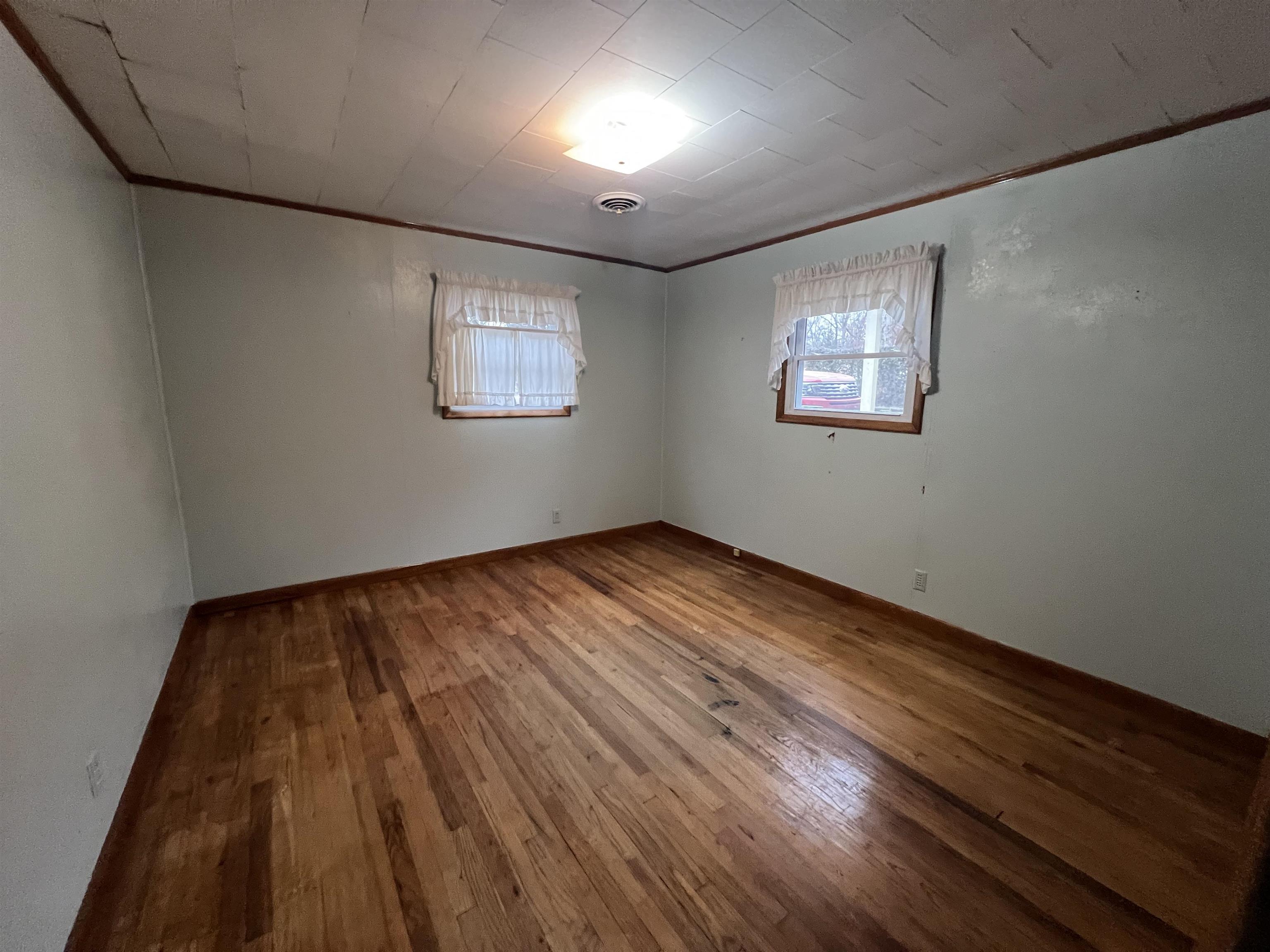 LAKE FORREST ADDN - Residential