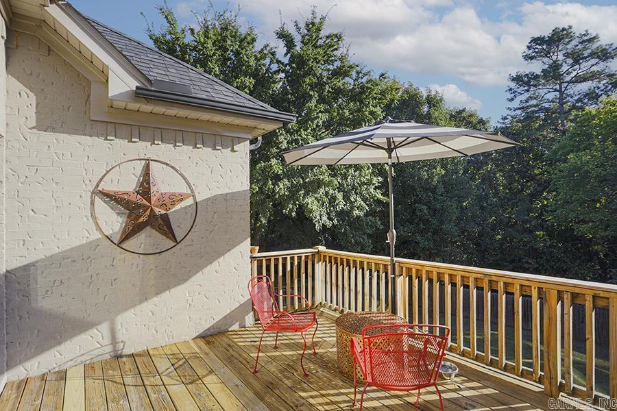 CHENAL VALLEY EPERNAY PLACE - Residential