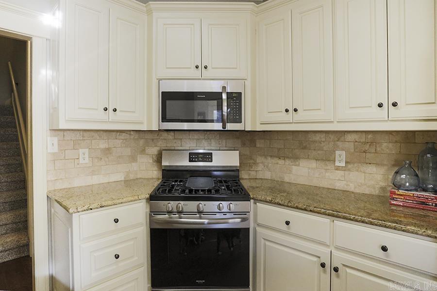 CHENAL VALLEY EPERNAY PLACE - Residential