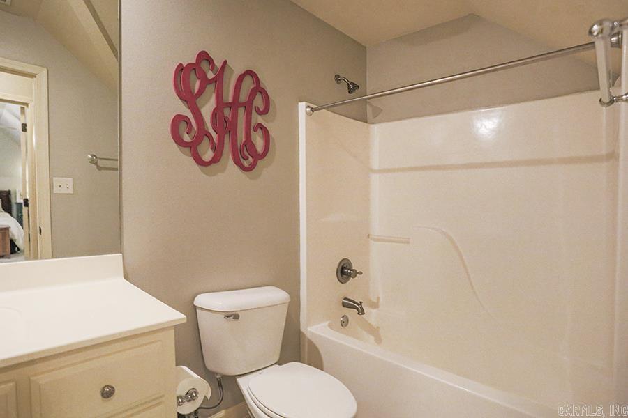 CHENAL VALLEY EPERNAY PLACE - Residential