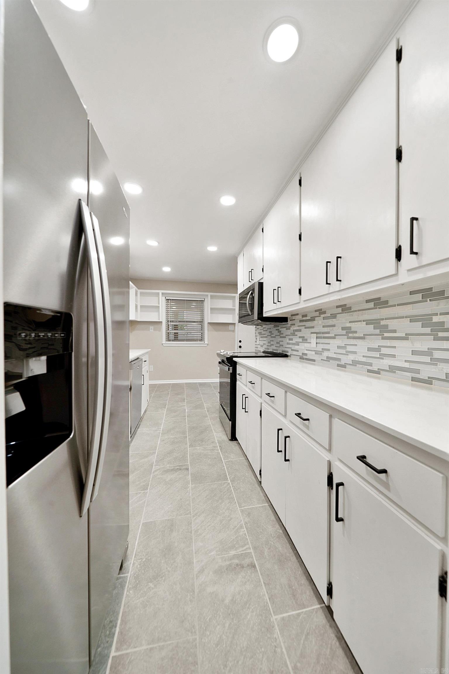 PINE WOOD HILL ADDN - Residential