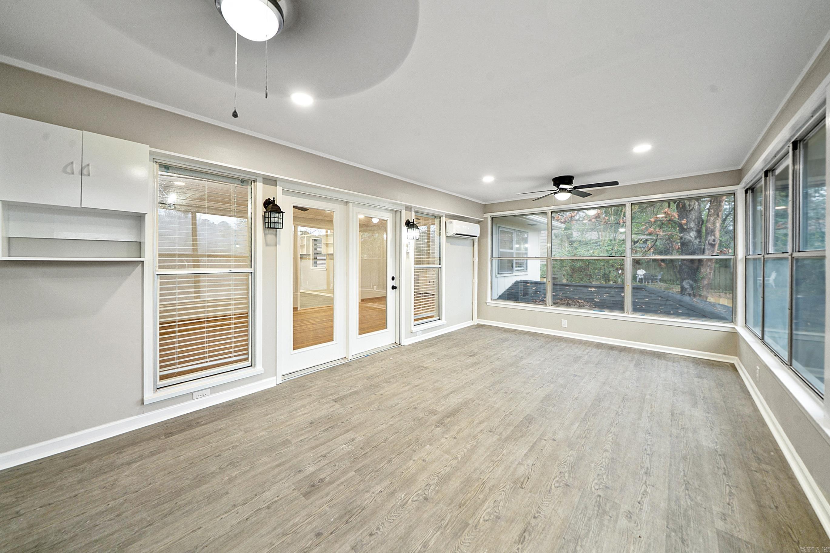 PINE WOOD HILL ADDN - Residential