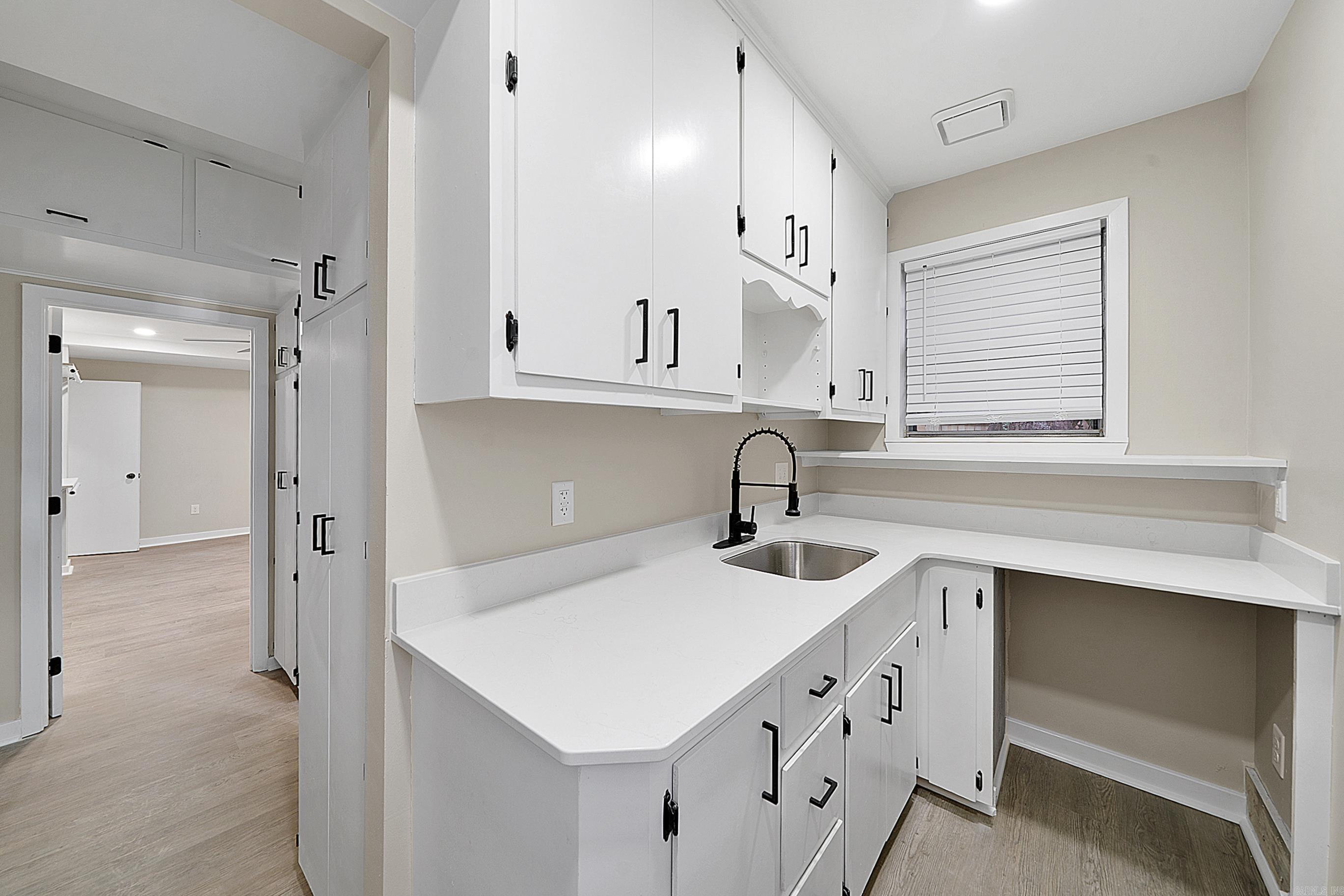 PINE WOOD HILL ADDN - Residential