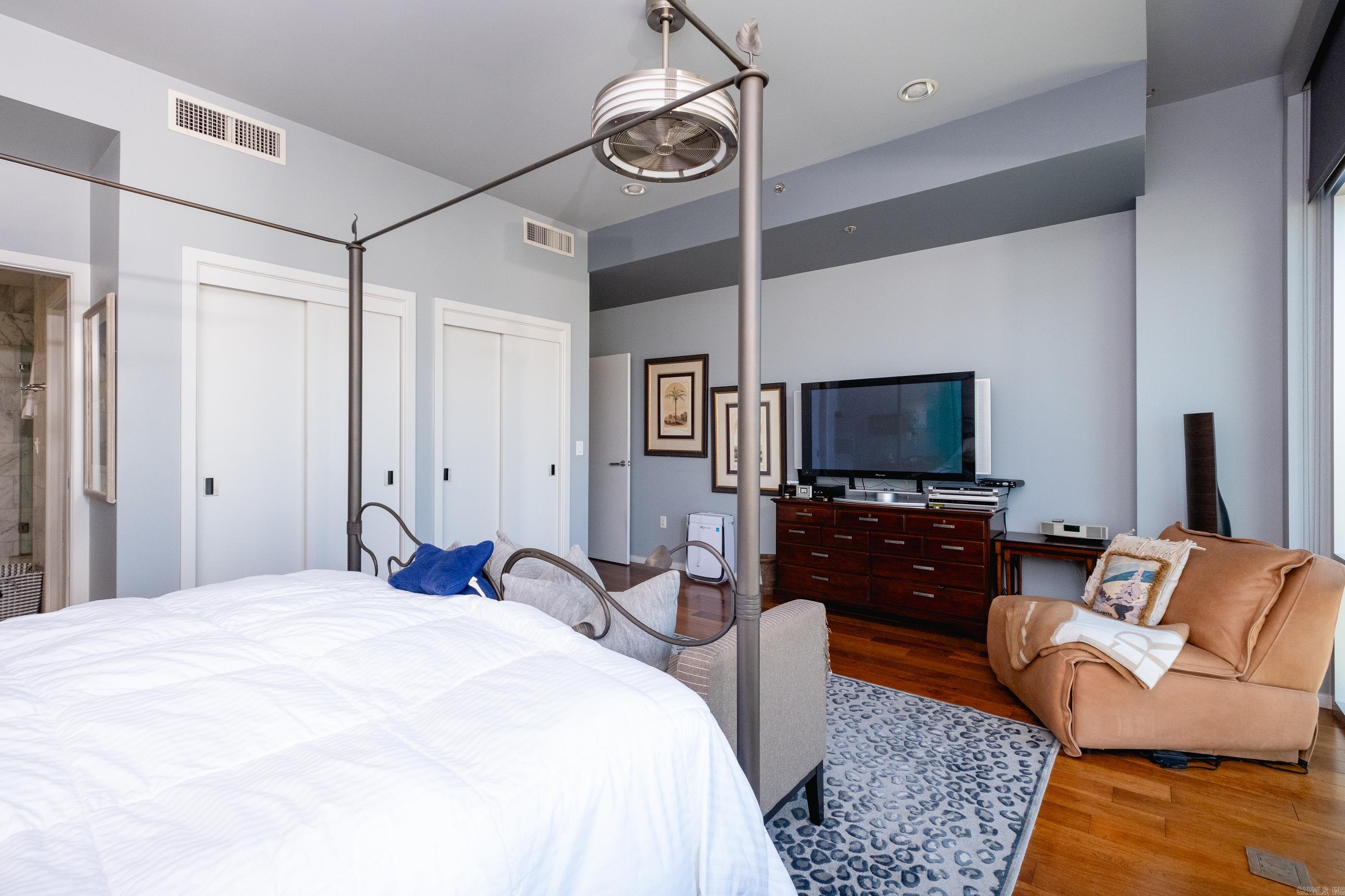 River Market Tower - Residential