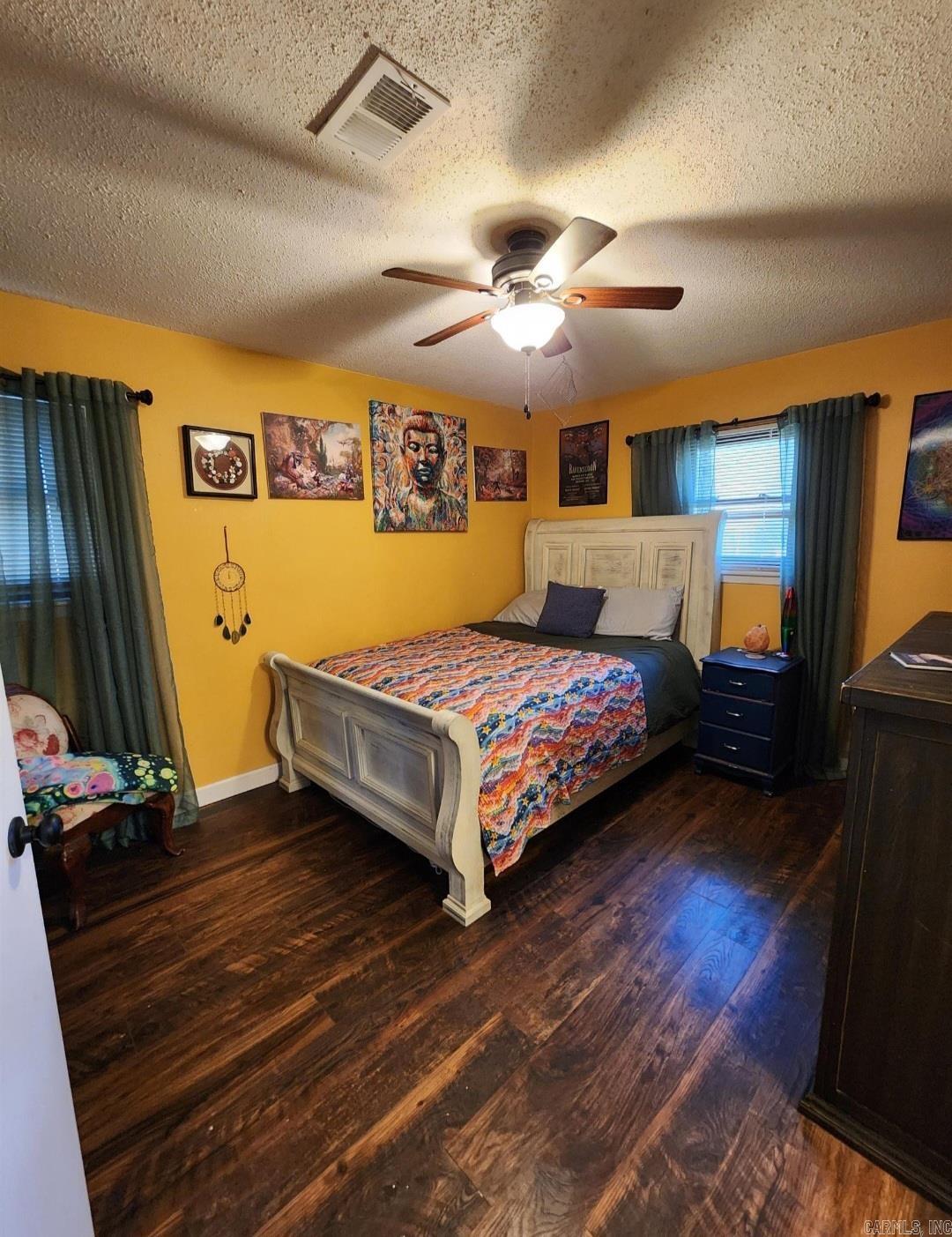 SOUTH PARK - Residential