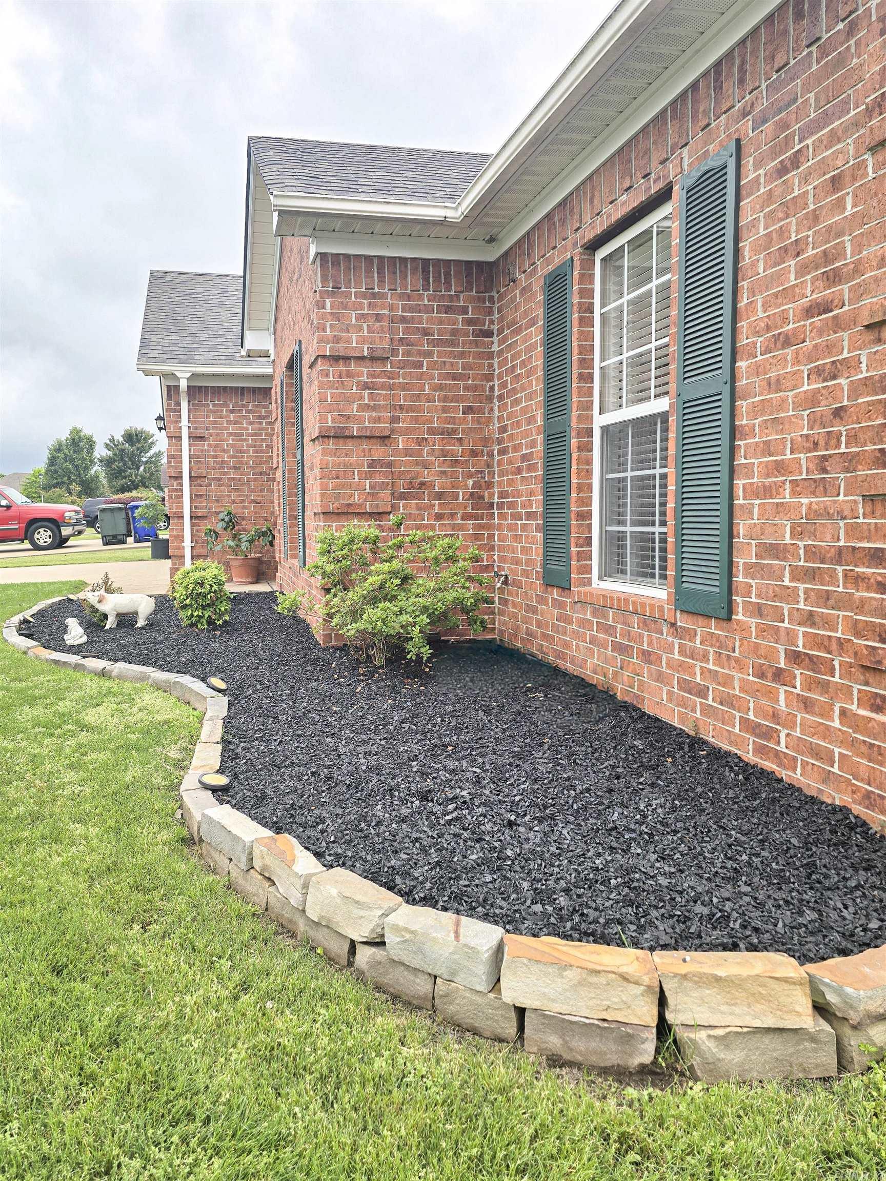 SPRING VALLEY - Residential