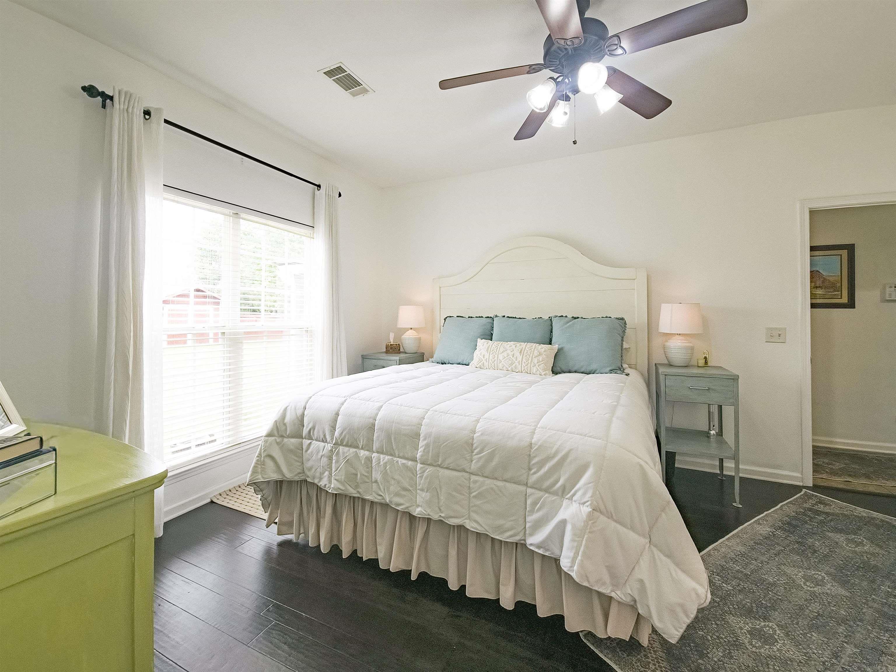 SPRING VALLEY - Residential