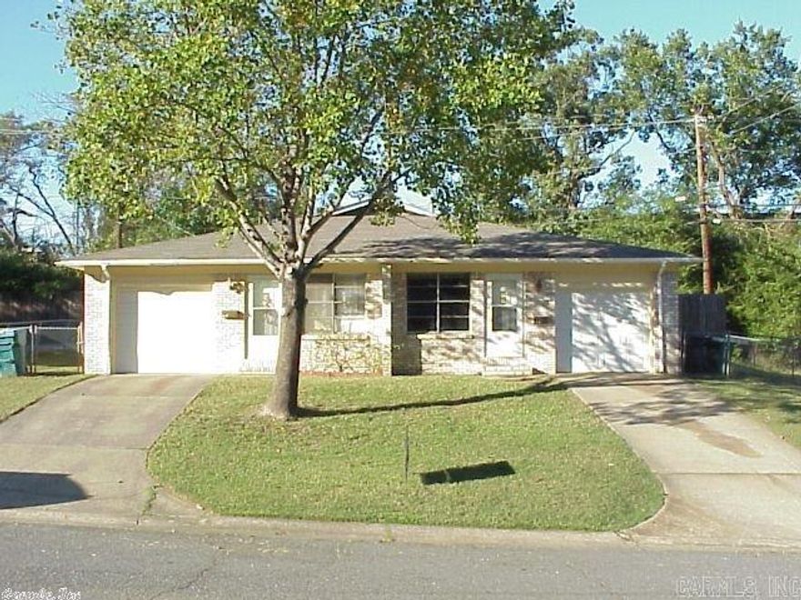 Brand New LVP "wood" flooring throughout and freshly painted * One of the FEW Duplexes you will find with a large Garage with auto opener * Large Front Living room, Very spacious Kitchen/Dining room and 2 nice sized Bedrooms *  Washer/Dryer connections off kitchen * side patio and fenced yard.  Updated Vinyl Windows for utility savings + ceiling fans.  Good sized unit - approx 1100 sq.ft. * Pets not preferred, but will be considered case by case with deposit and addt'l fee.